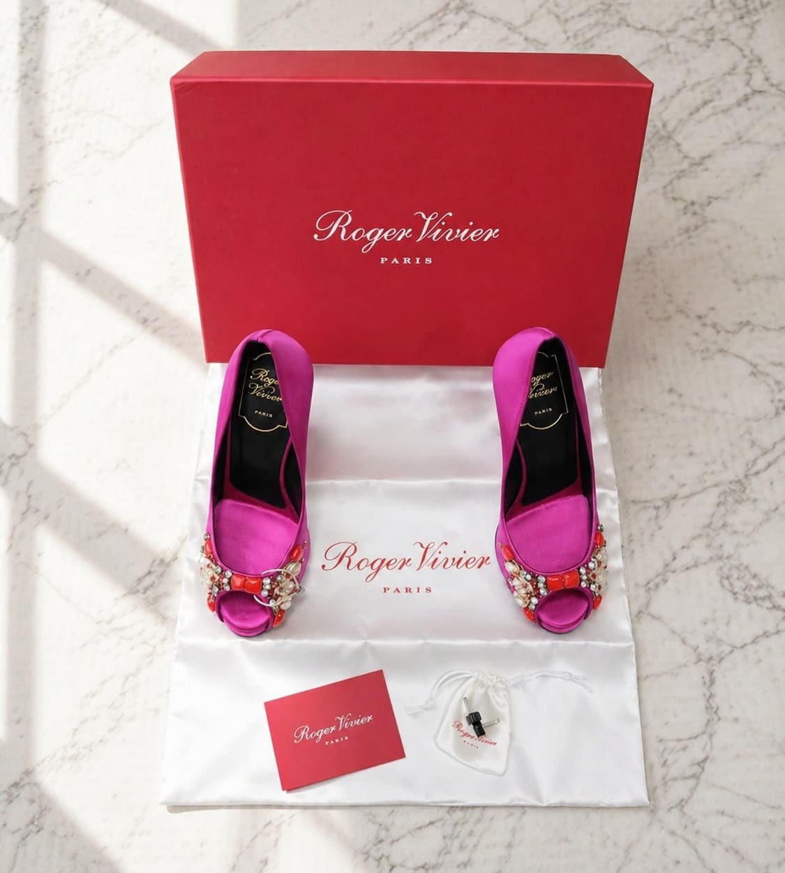 Roger Vivier 정품 핑크 새틴 힐 35 / 보석 장식 / 35 상품이미지4
