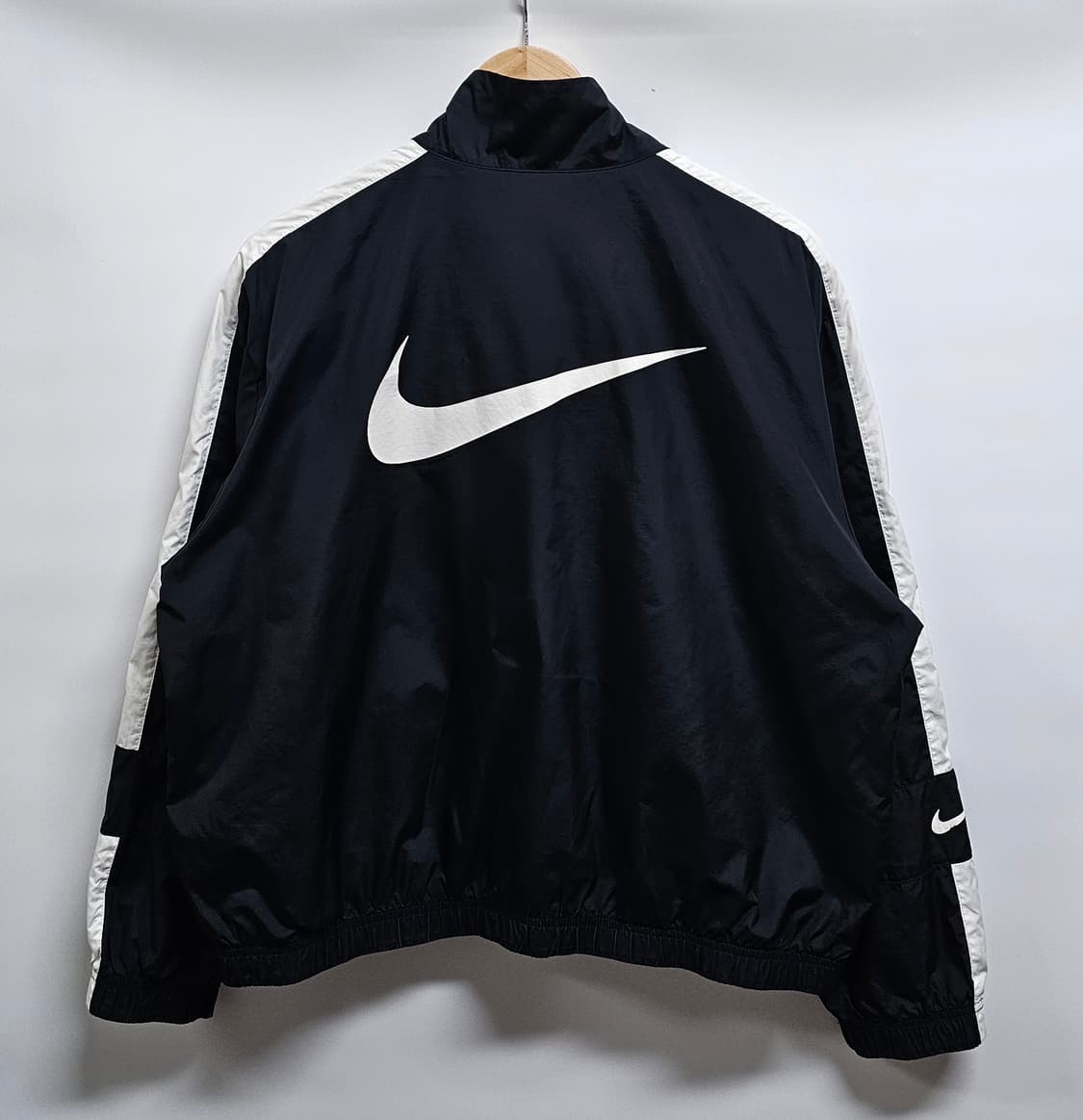 나이키 여성 빅스우시 바람막이 자켓 2XL 상품이미지2