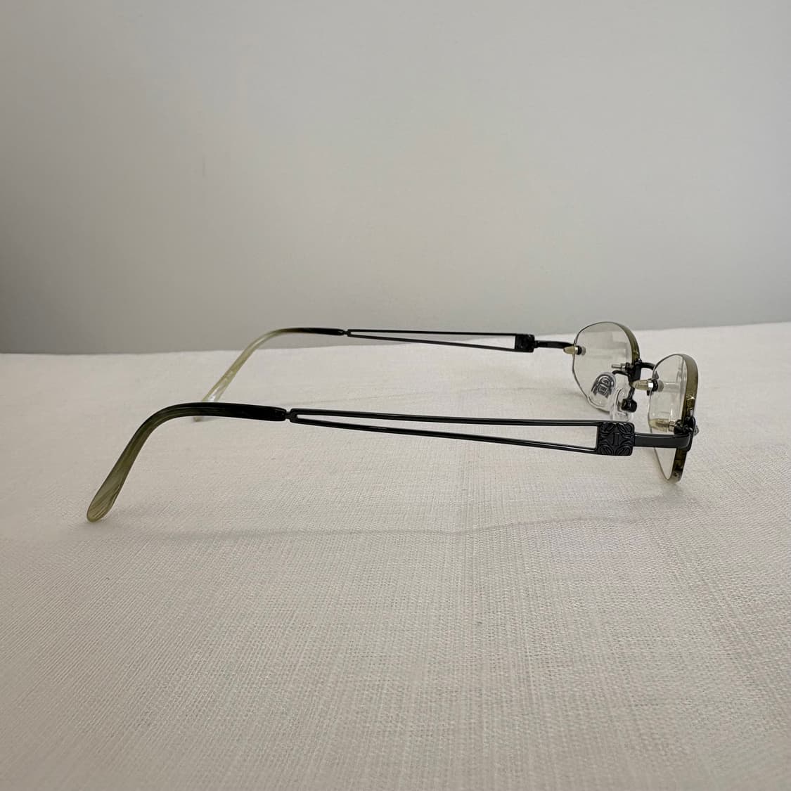 ISSAQUAH 슬림 오벌 무테 빈티지안경 상품이미지5