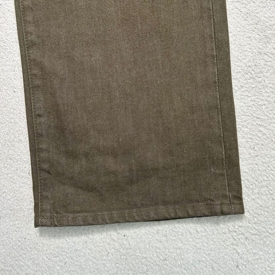 유니클로 X JW앤더슨 카키 헤리티지 스트레이트 진 7 상품이미지3