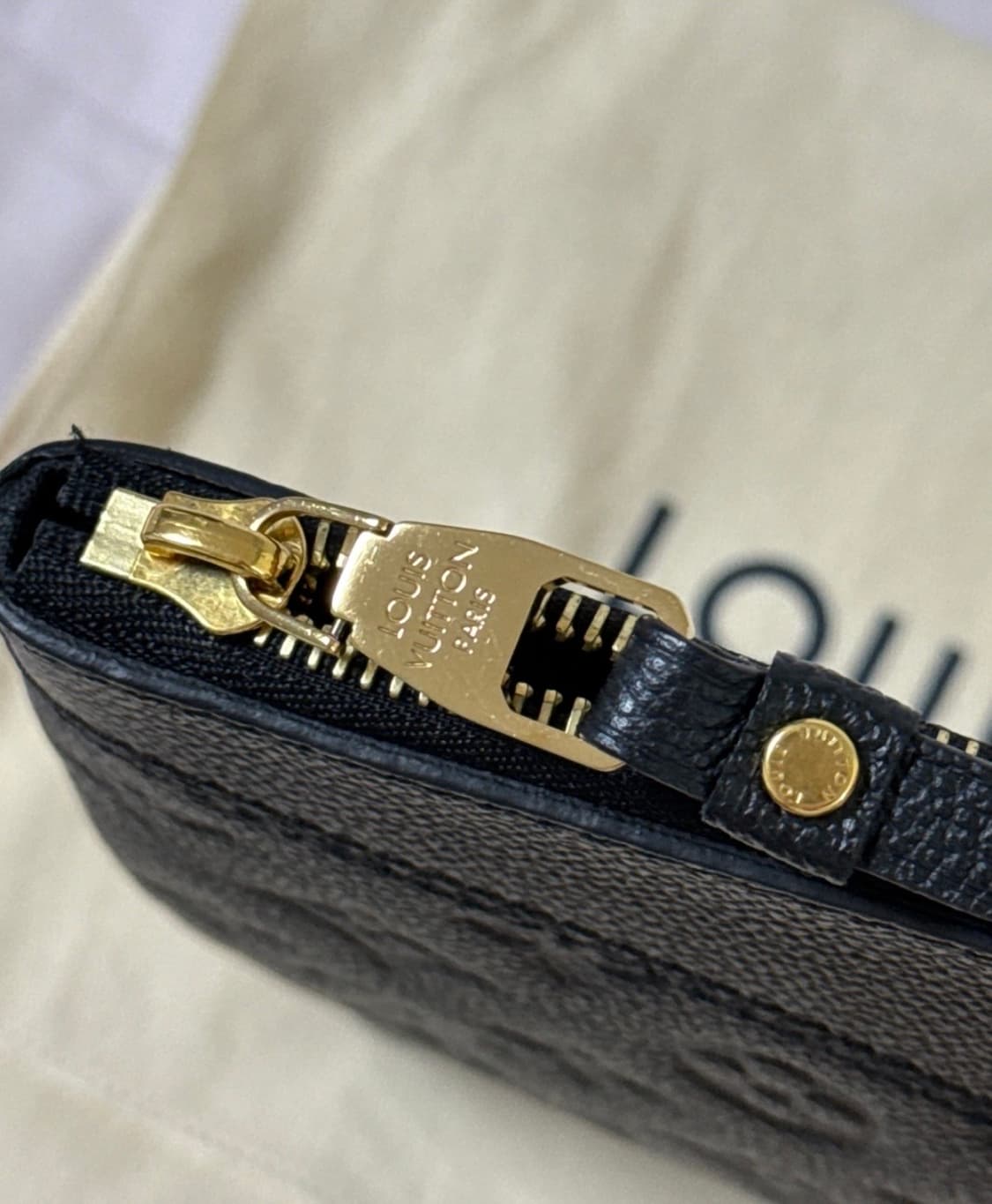 루이비통 데일리 파우치 백 상품이미지5