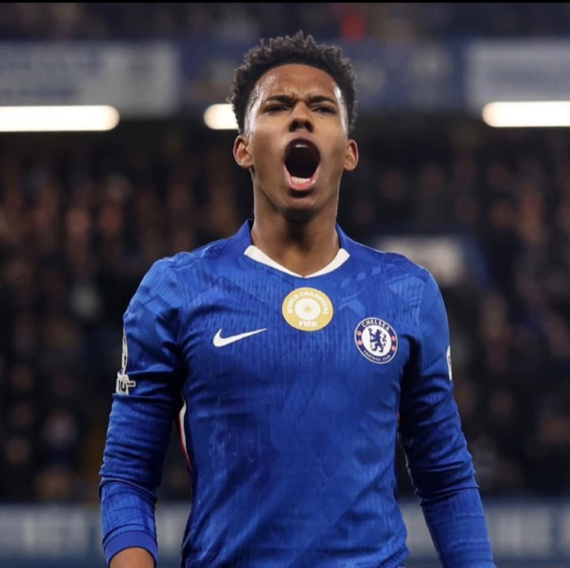 25-26 첼시 홈 이스테방 긴팔 유니폼 M사이즈 상품이미지9