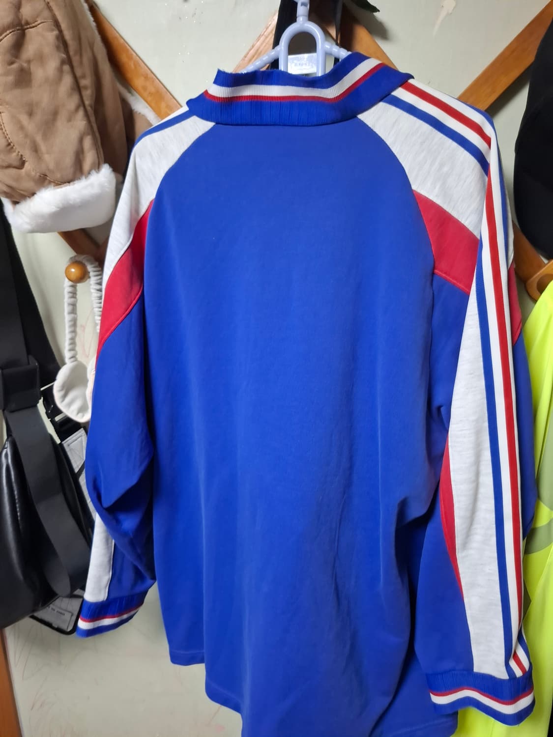 Adidas 아디다스 90s 빅로고 올드스쿨 맨투맨 상품이미지3