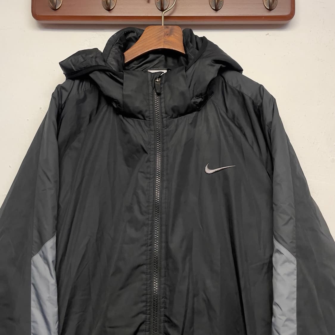 나이키 자수로고 블랙 패딩 자켓  상품이미지3
