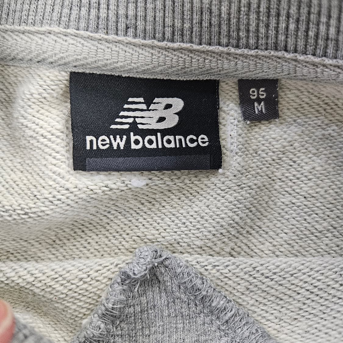 [95(M)] 뉴발란스 에슬레틱 바시티 스웨트 크루 맨투맨 0114YH1 상품이미지3