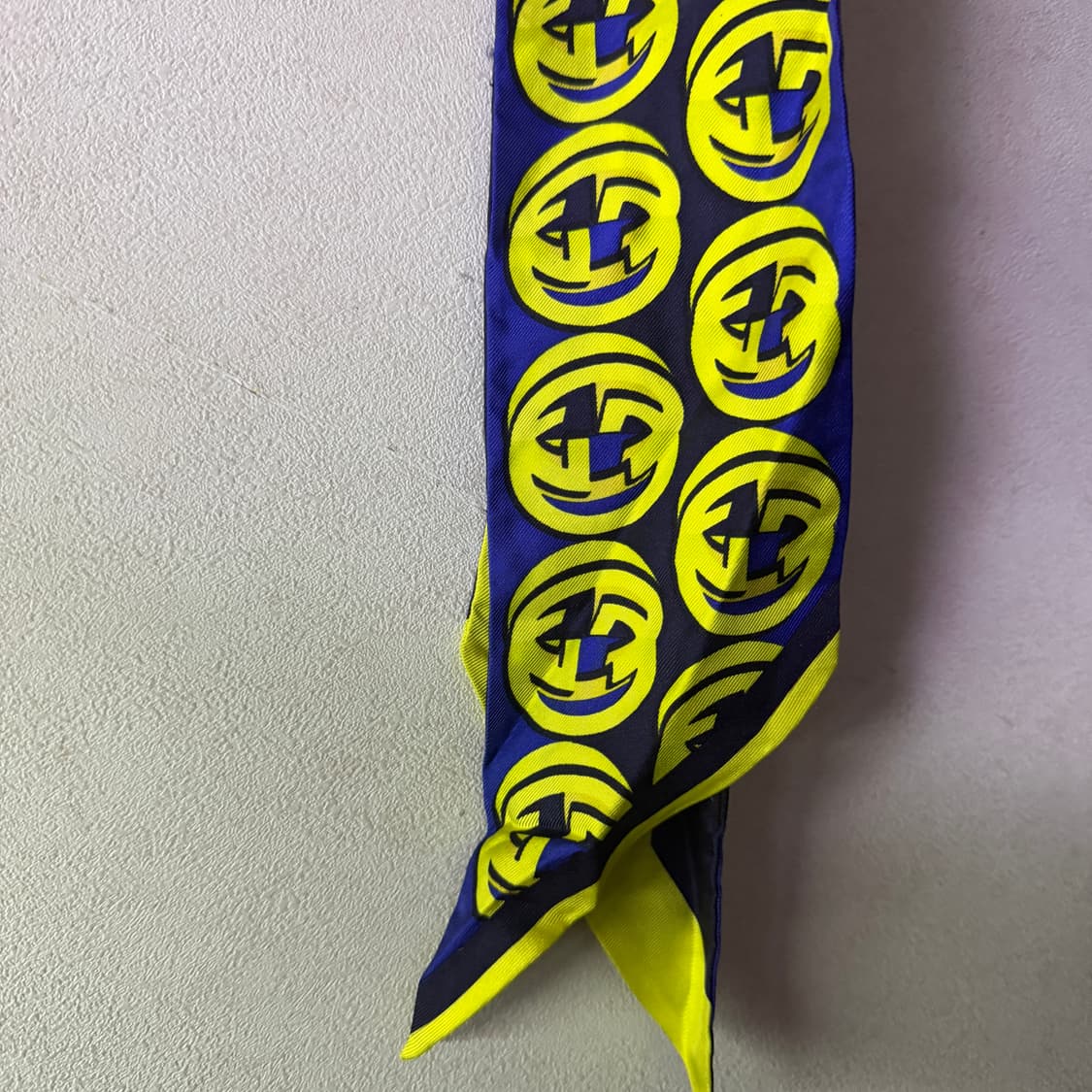 구찌 빈티지 GG 슈프림 로고 스카프 상품이미지2