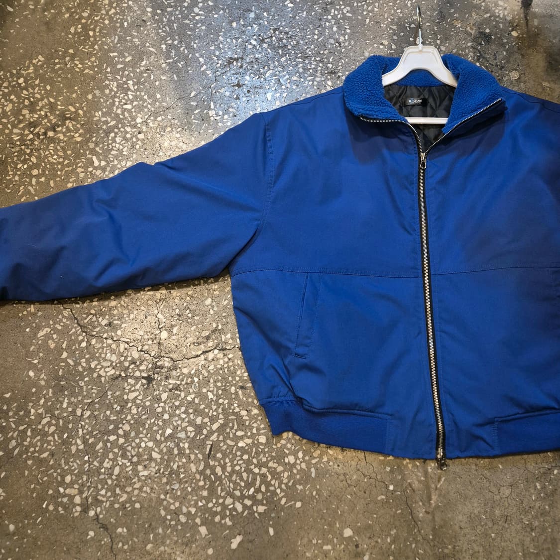 FREE(착샷잇음) 코발트블루 누빔 블루종점퍼  상품이미지8