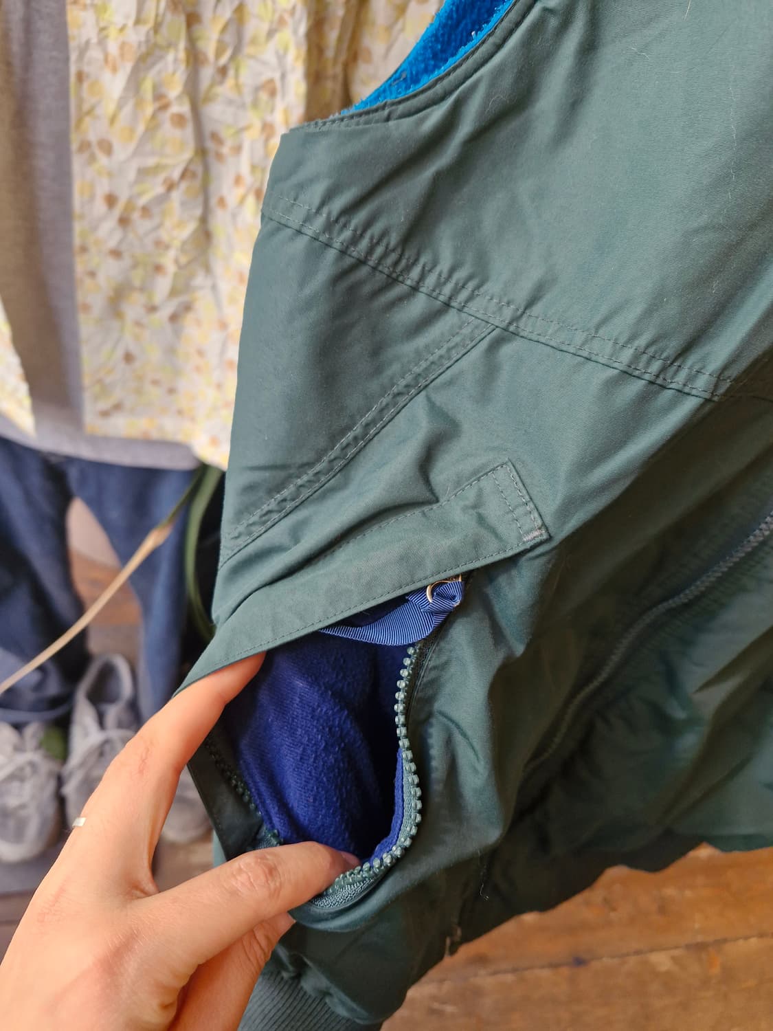 Z-475 파타고니아 쉘드 신칠라 베스트  상품이미지5