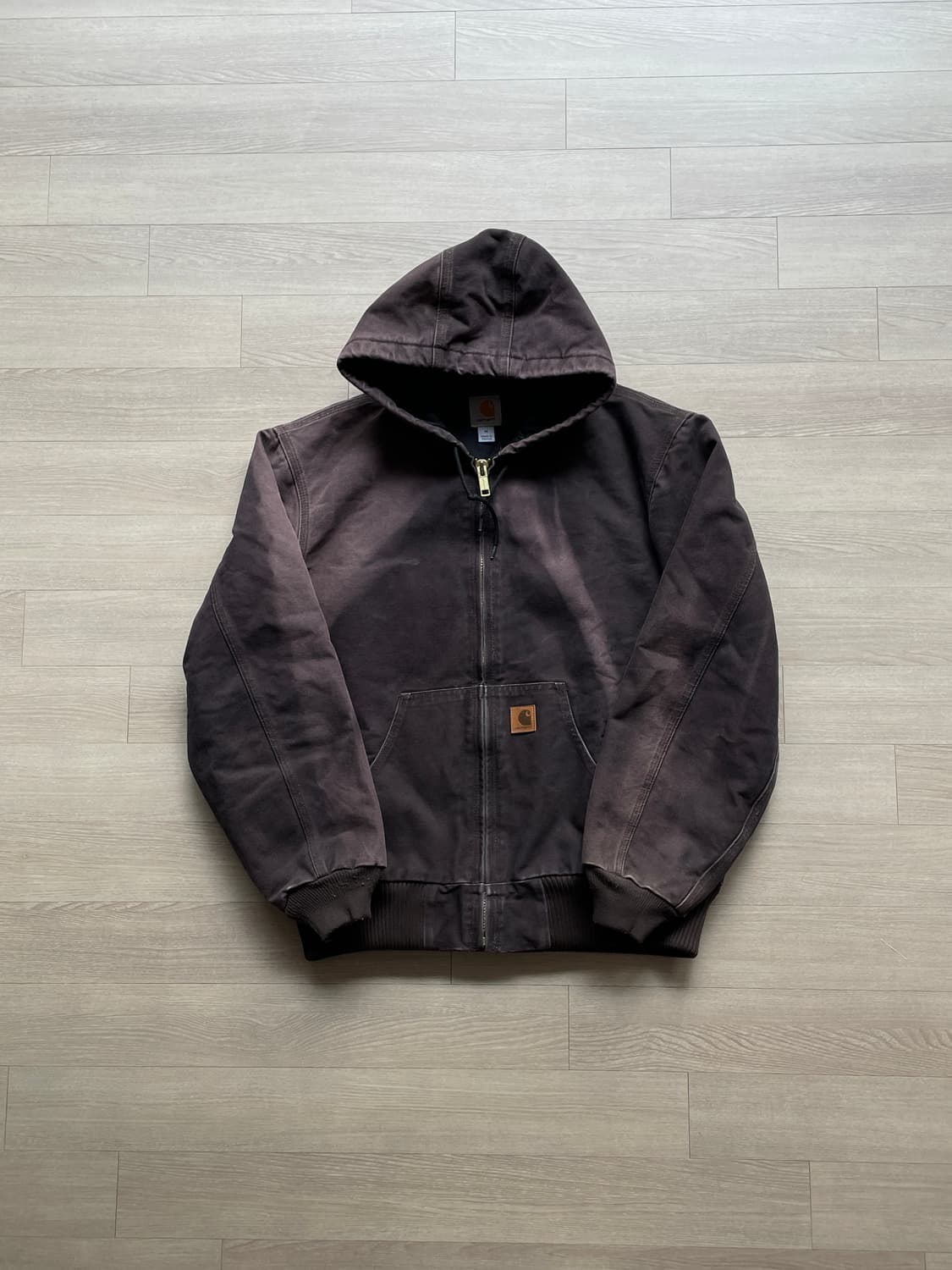 칼하트 j130 DKB 선페이딩 다크 브라운 액티브 자켓 샌드스톤 상품이미지1