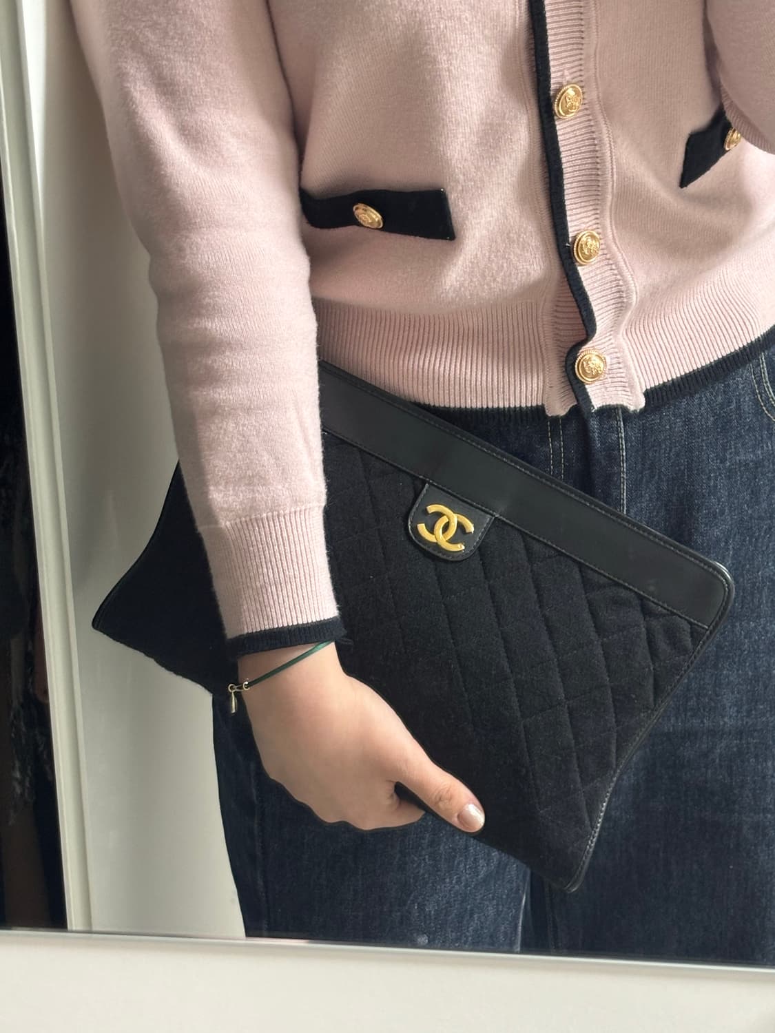 정품 샤넬 블랙 금장 퀼팅 클러치백 상품이미지1