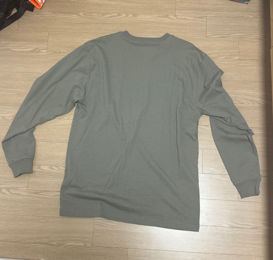 칼하트 롱슬리브 상품이미지2