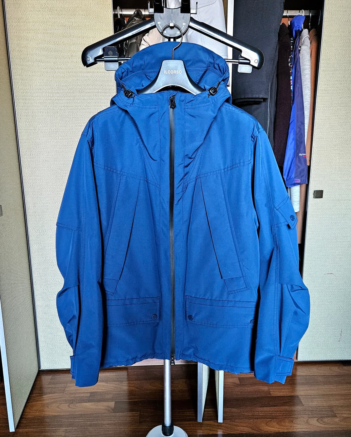 일꼬르소 테크후드 윈드브레이커 100 상품이미지1