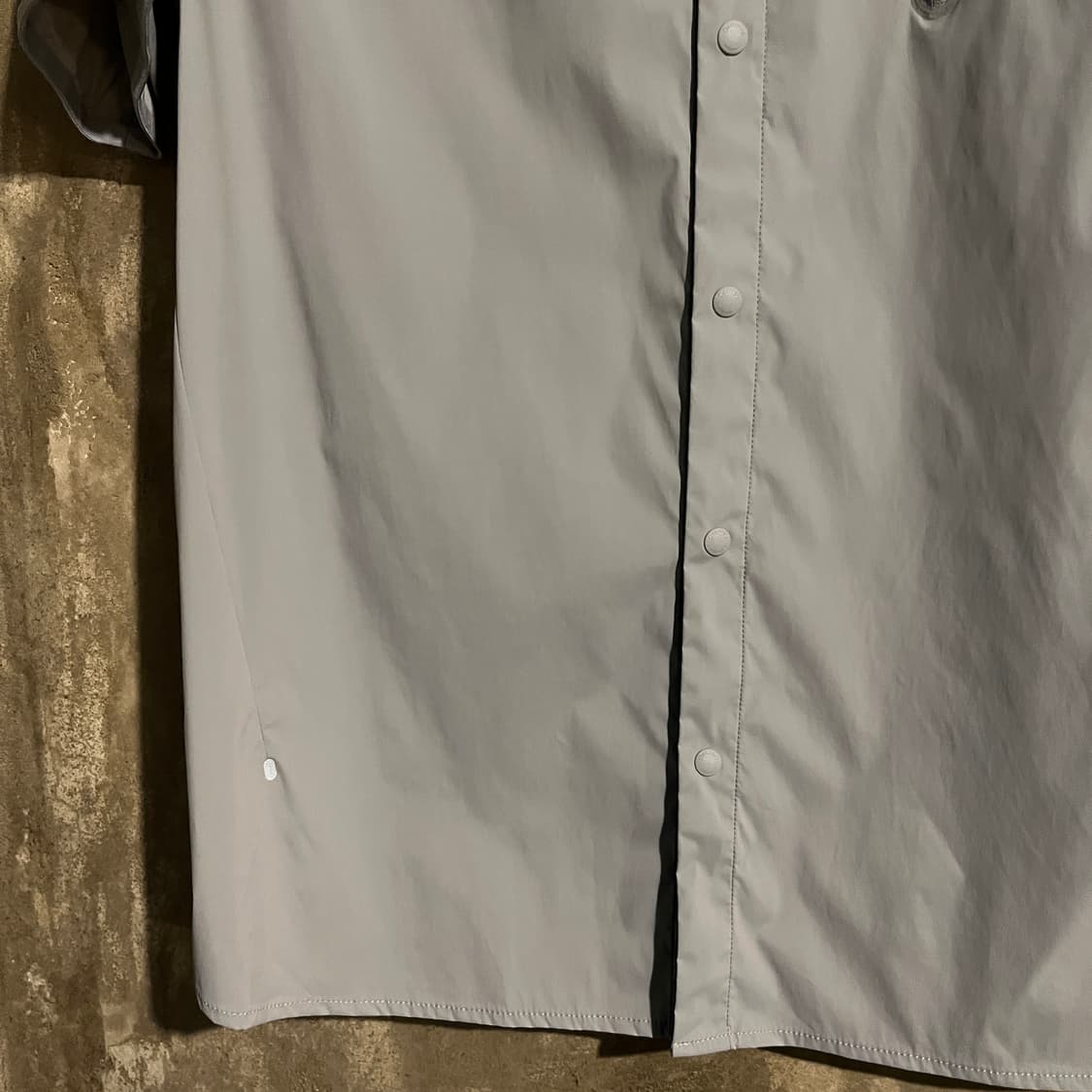 디스커버리 나일론 반팔 셔츠 상품이미지3