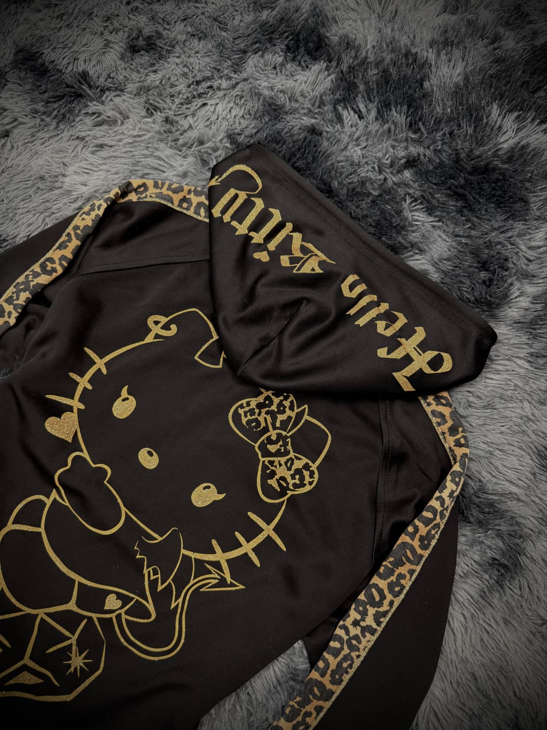 HELLO KITTY 골드 프린팅 레오파드 블랙 후드집업 상품이미지6