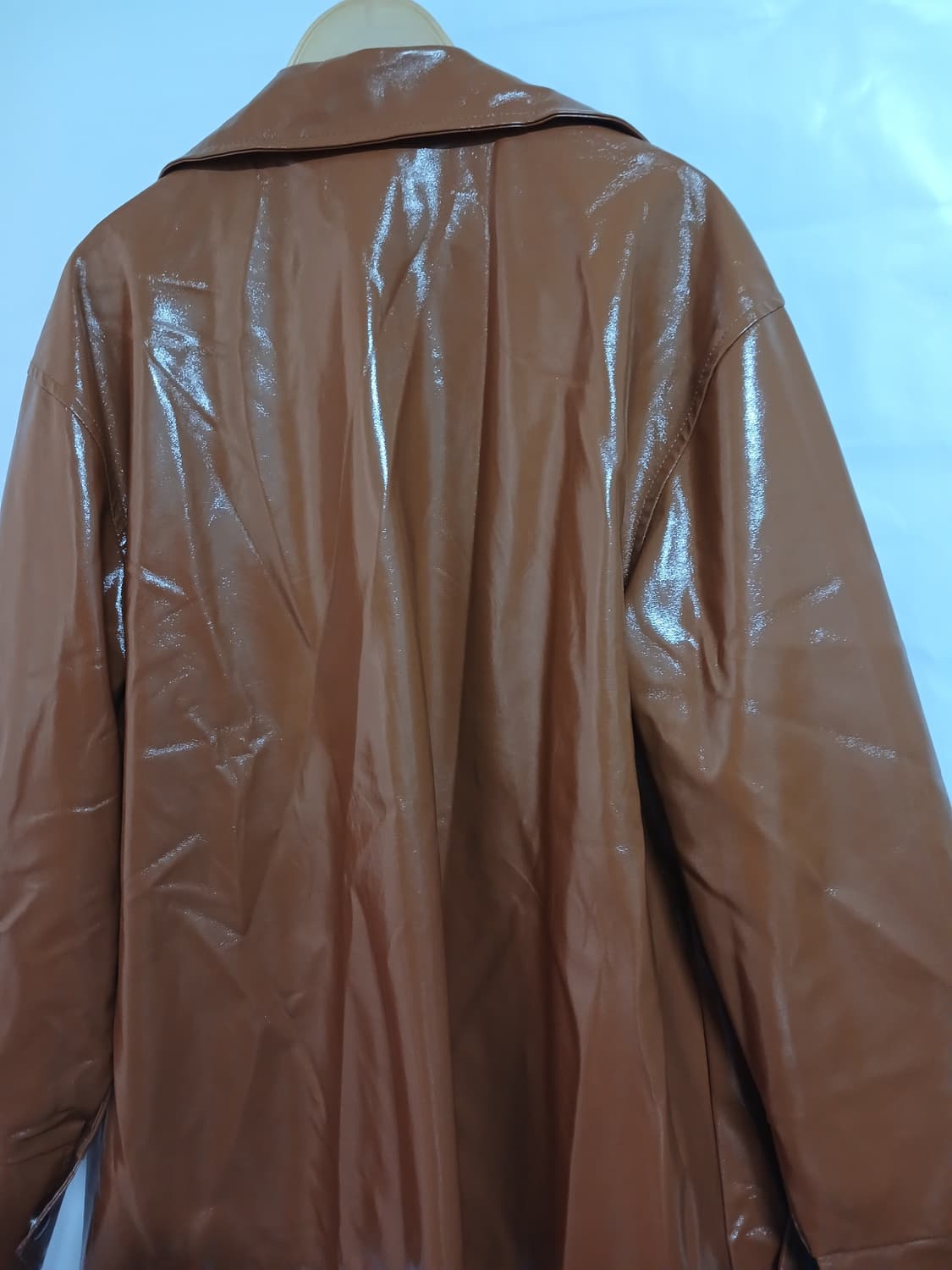 (95-100)오버핏 유광 글로시 벨트 자켓 브라운 상품이미지6