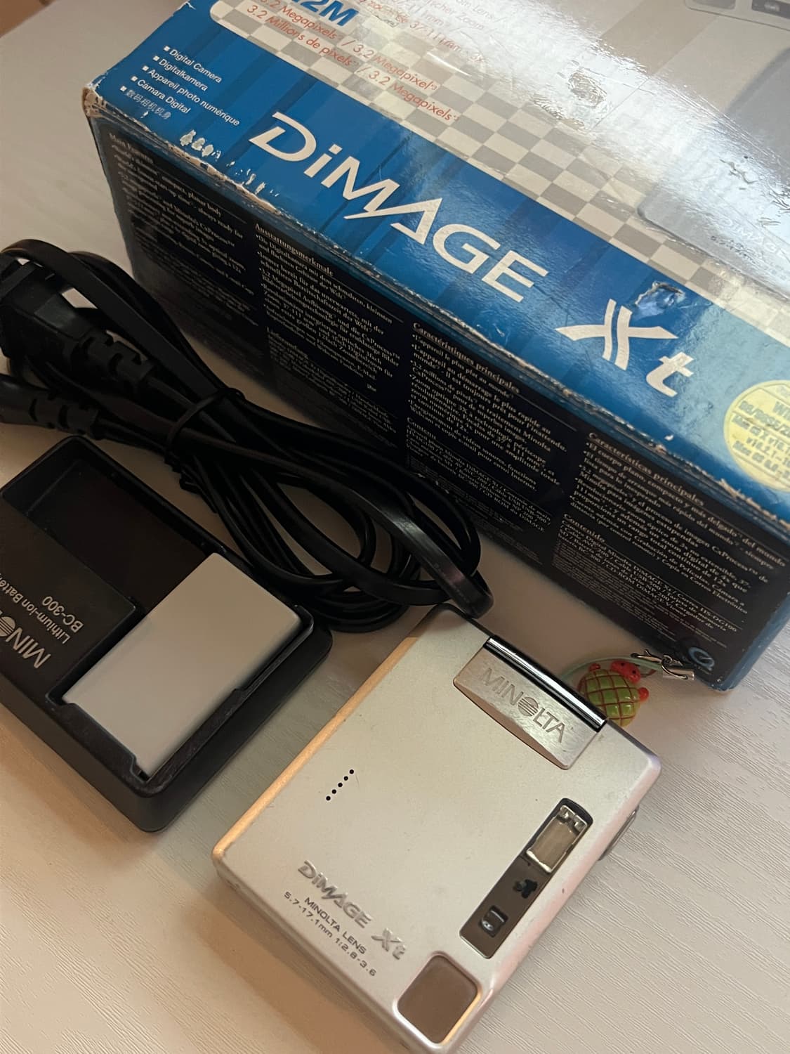 미놀타 디미지 DiMAGE Xt 실버 디지털카메라 디카 상품이미지1