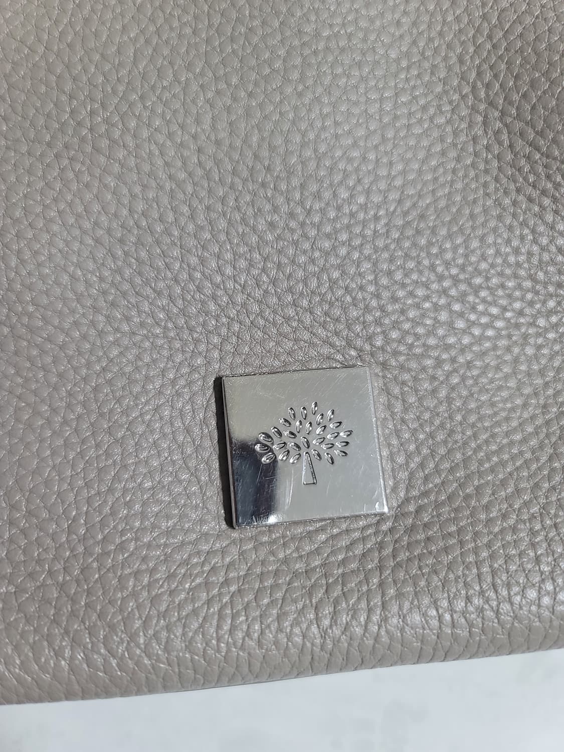 멀버리 가죽 토트백 상태굿

 상품이미지3