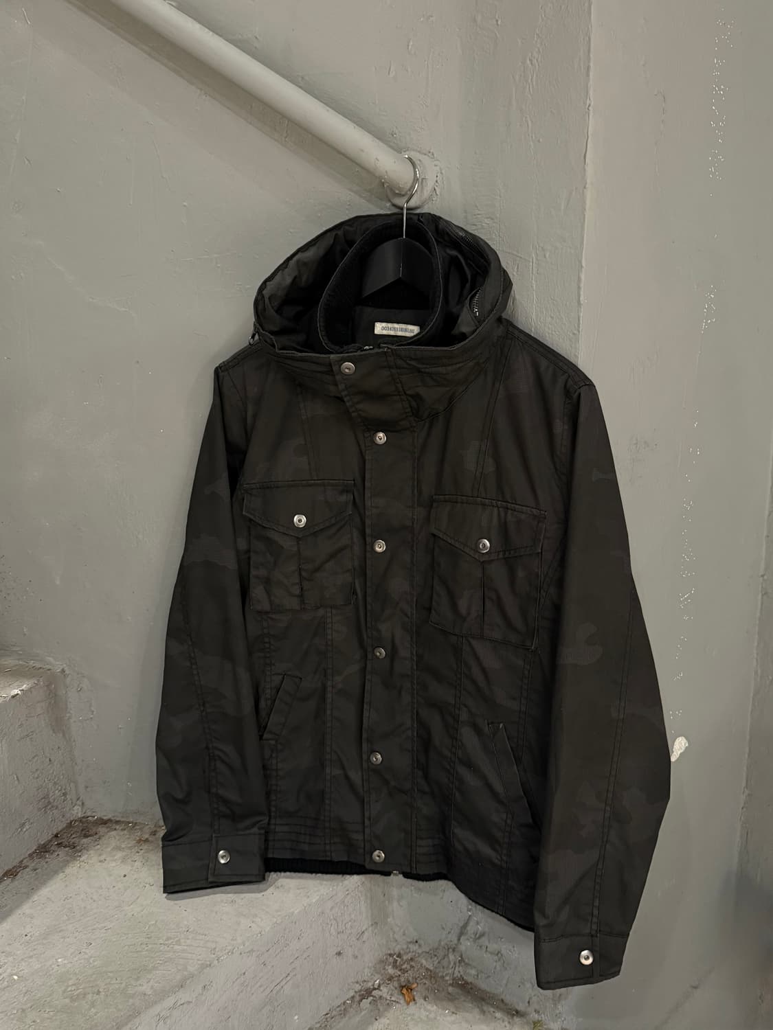 camo pattern high-neck detail jacket 상품이미지1