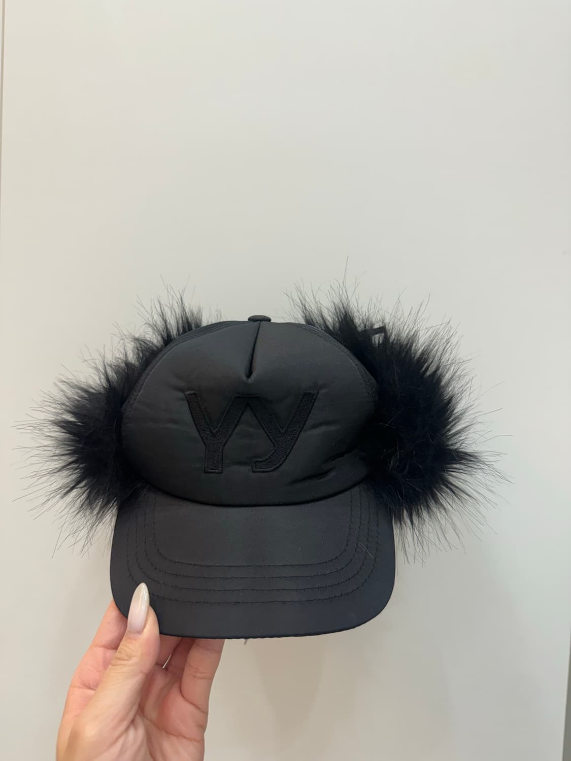 openyy  퍼 볼캡(닝닝 착용) 상품이미지1