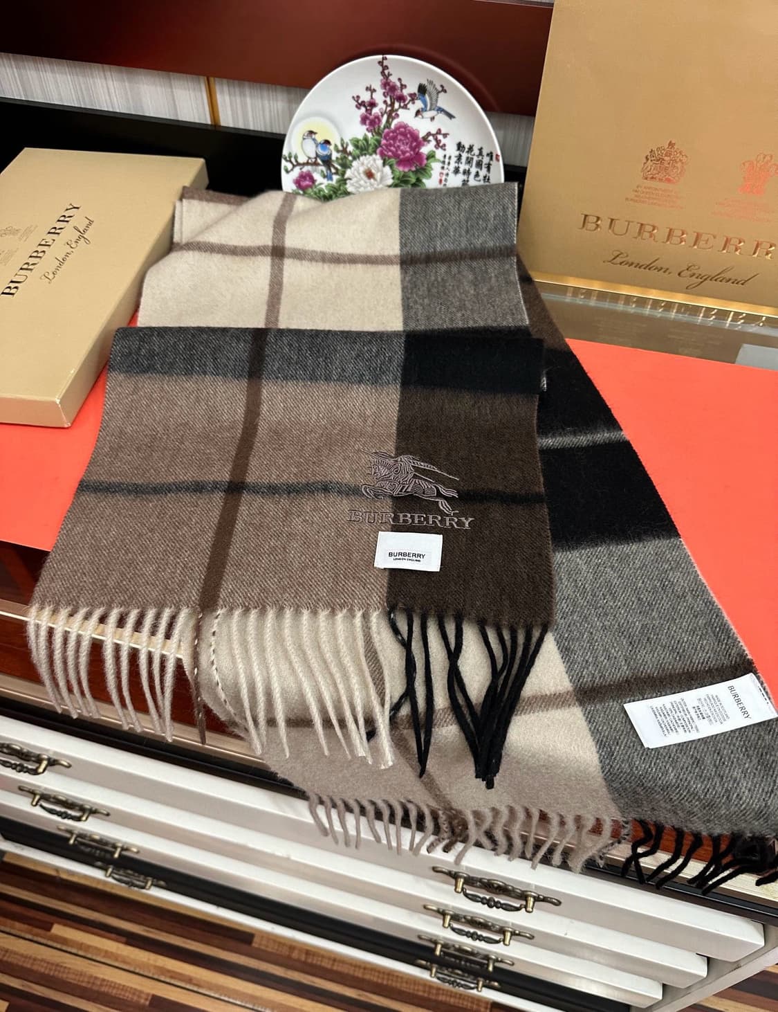 버버리숙녀 리버서블 스카프100% 램스울
 상품이미지4