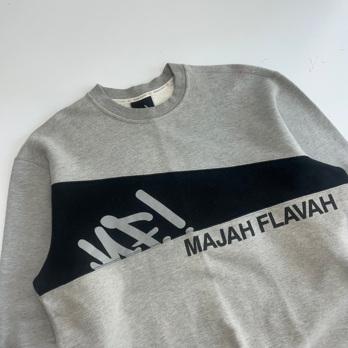 Mf.! 마자플라자 블랙 배색 그레이 맨투맨 상품이미지4