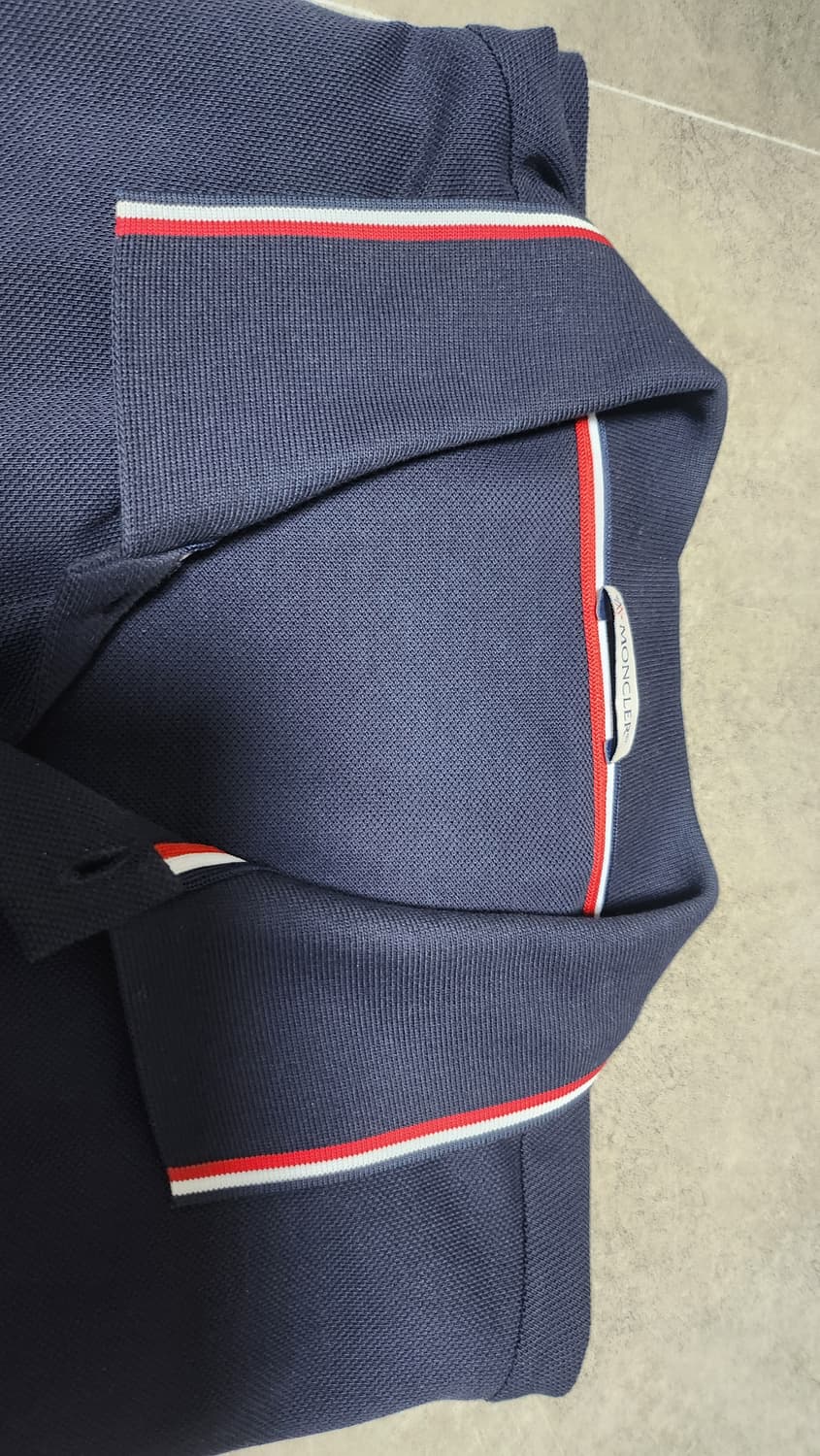 몽클레르 카라티 xl 실착 5회 미만입니다 상품이미지4