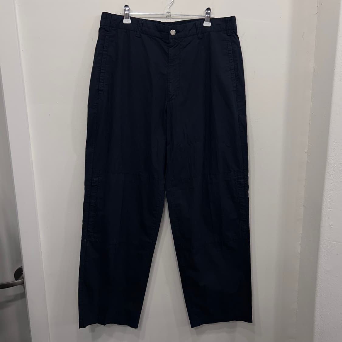 CP컴퍼니 와이드핏 포켓 나일론 트랙팬츠 상품이미지2