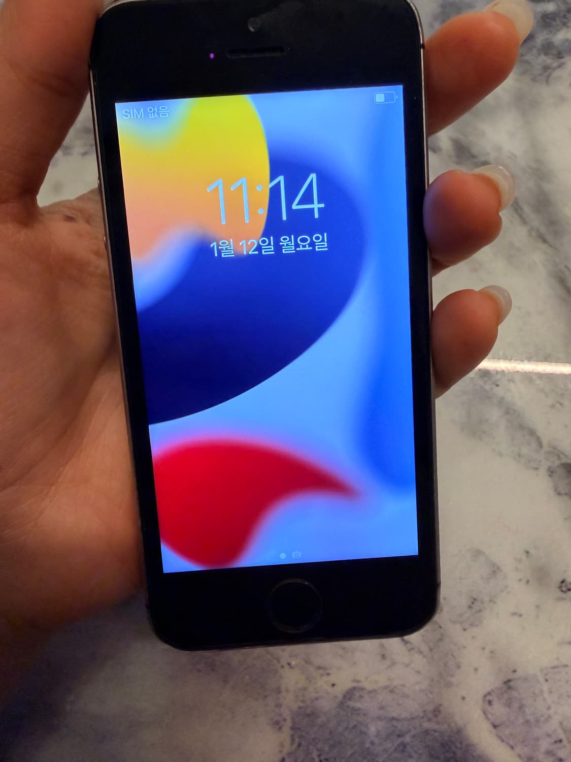 아이폰se32기가 배터리100 상품이미지4