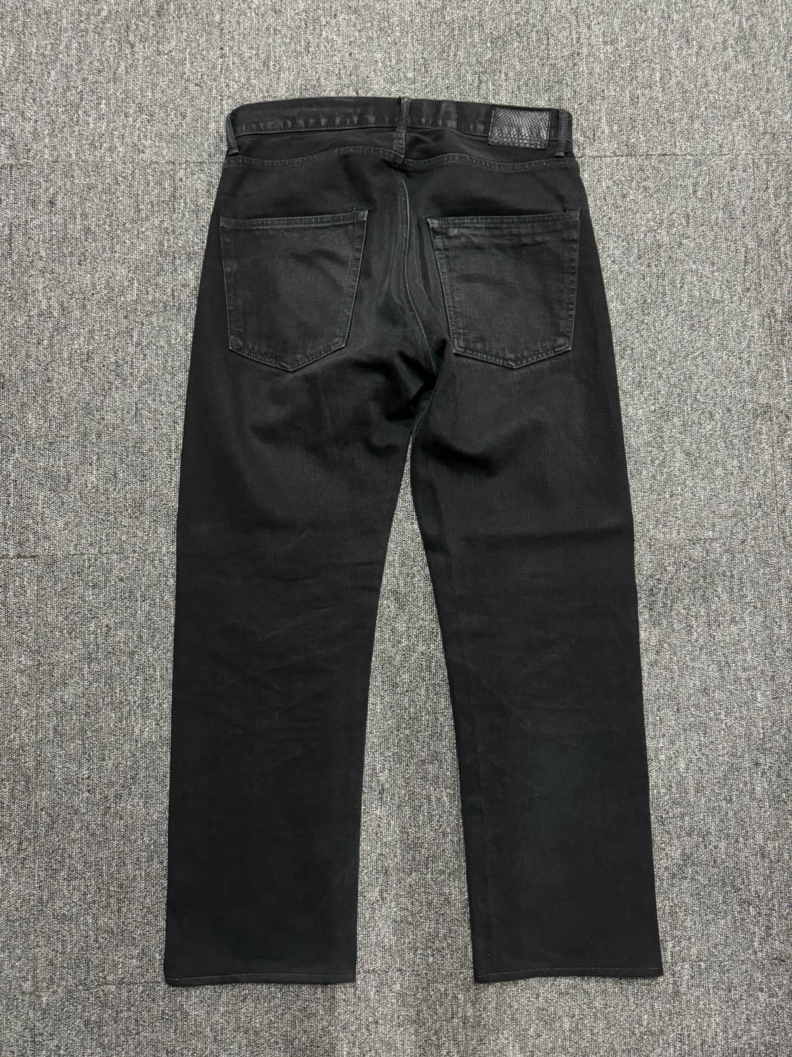 Visvim FLUXUS 비즈빔 소셜 스컬프쳐 블랙 데님 CMYK 상품이미지6
