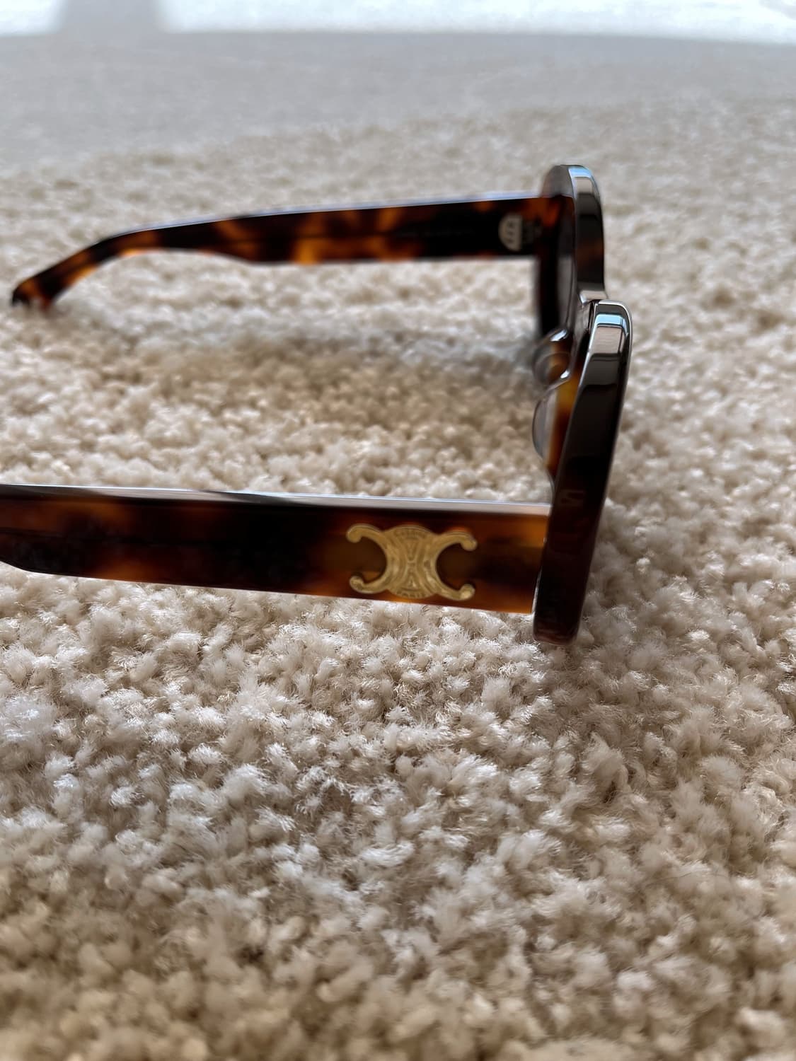 셀린느 Triomphe Oval Blonde Havana 상품이미지7