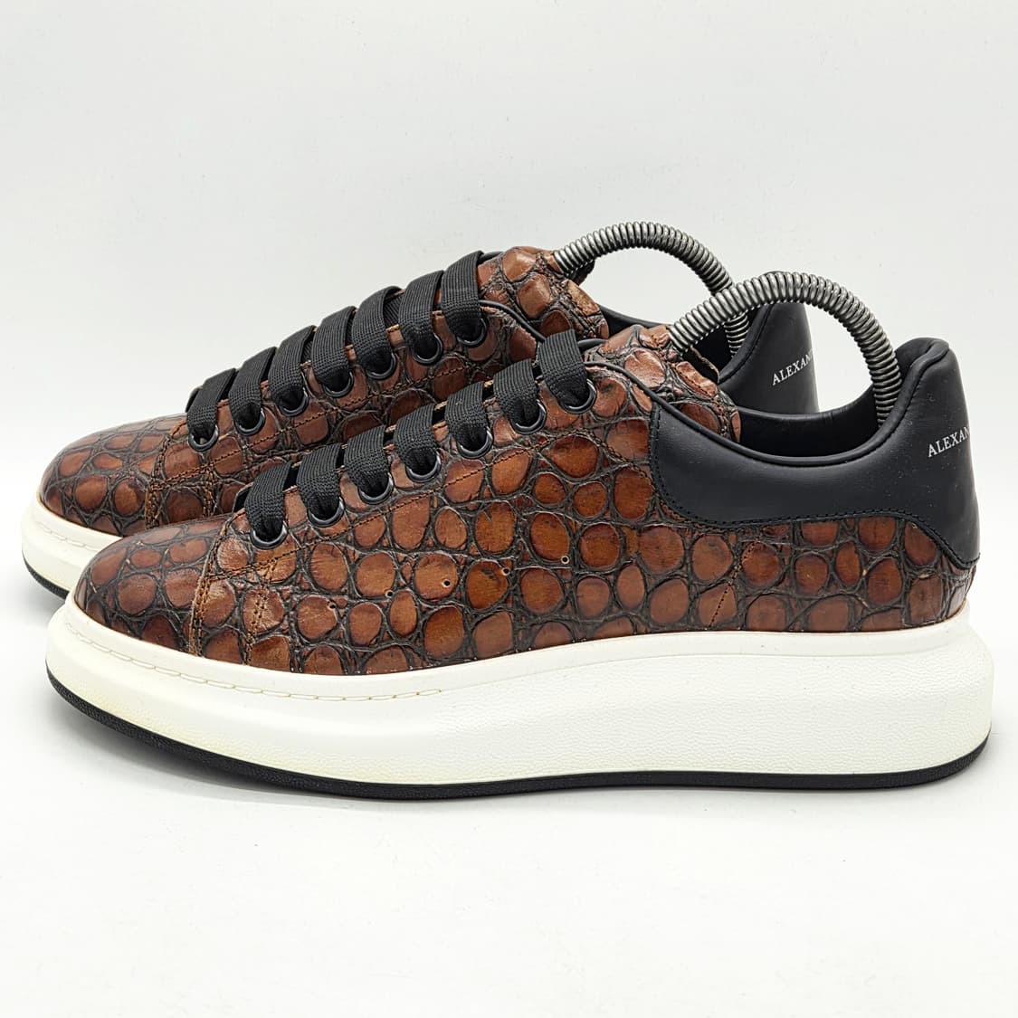 알렉산더맥퀸 오버솔 스니커즈 브라운 크로크다일 (41) 상품이미지1