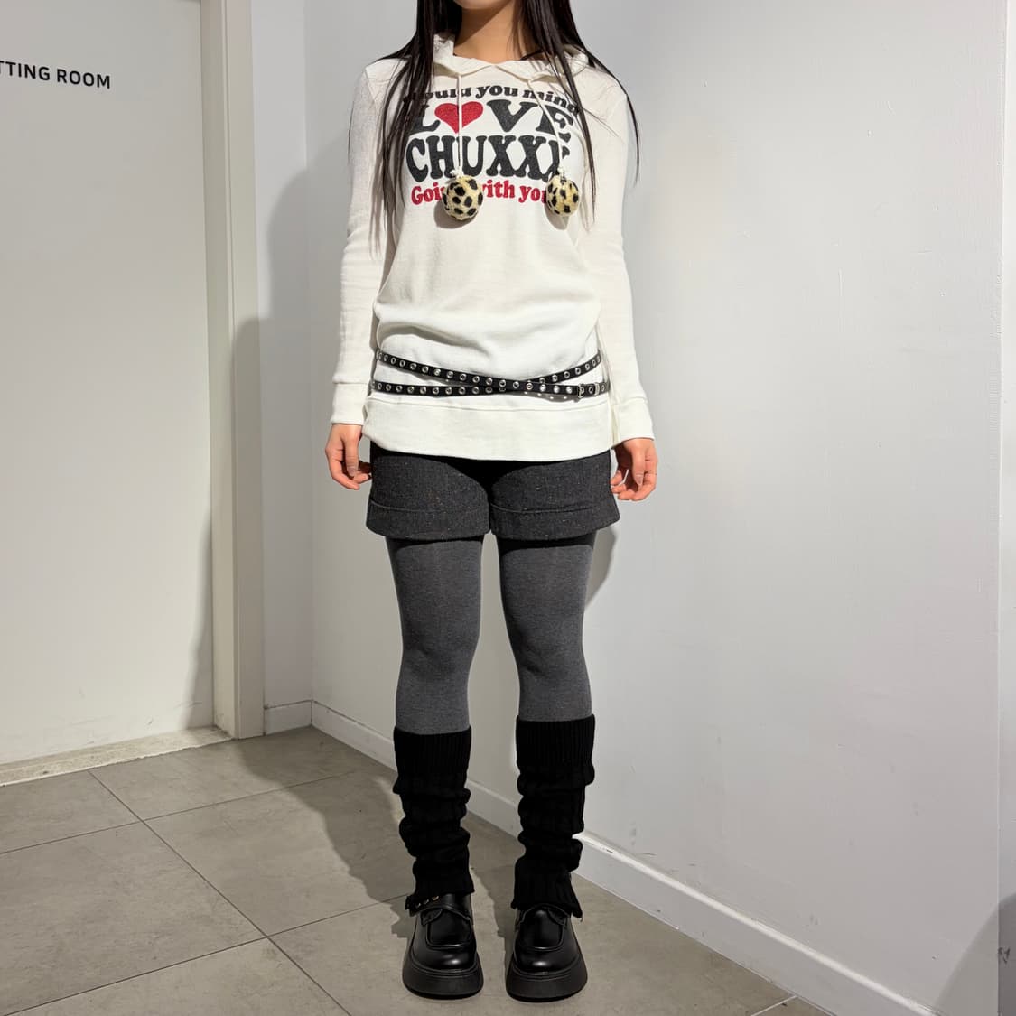 Chuxxx 호피 폼폼이 갸루 후드 니트 원피스 상품이미지1