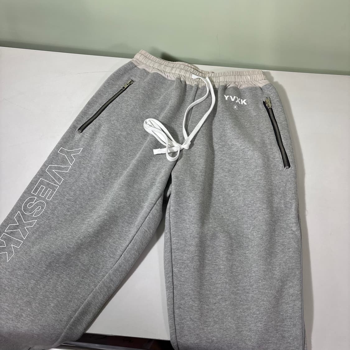 M 입섹 그레이 루즈슬림핏 스웻팬츠 상품이미지2