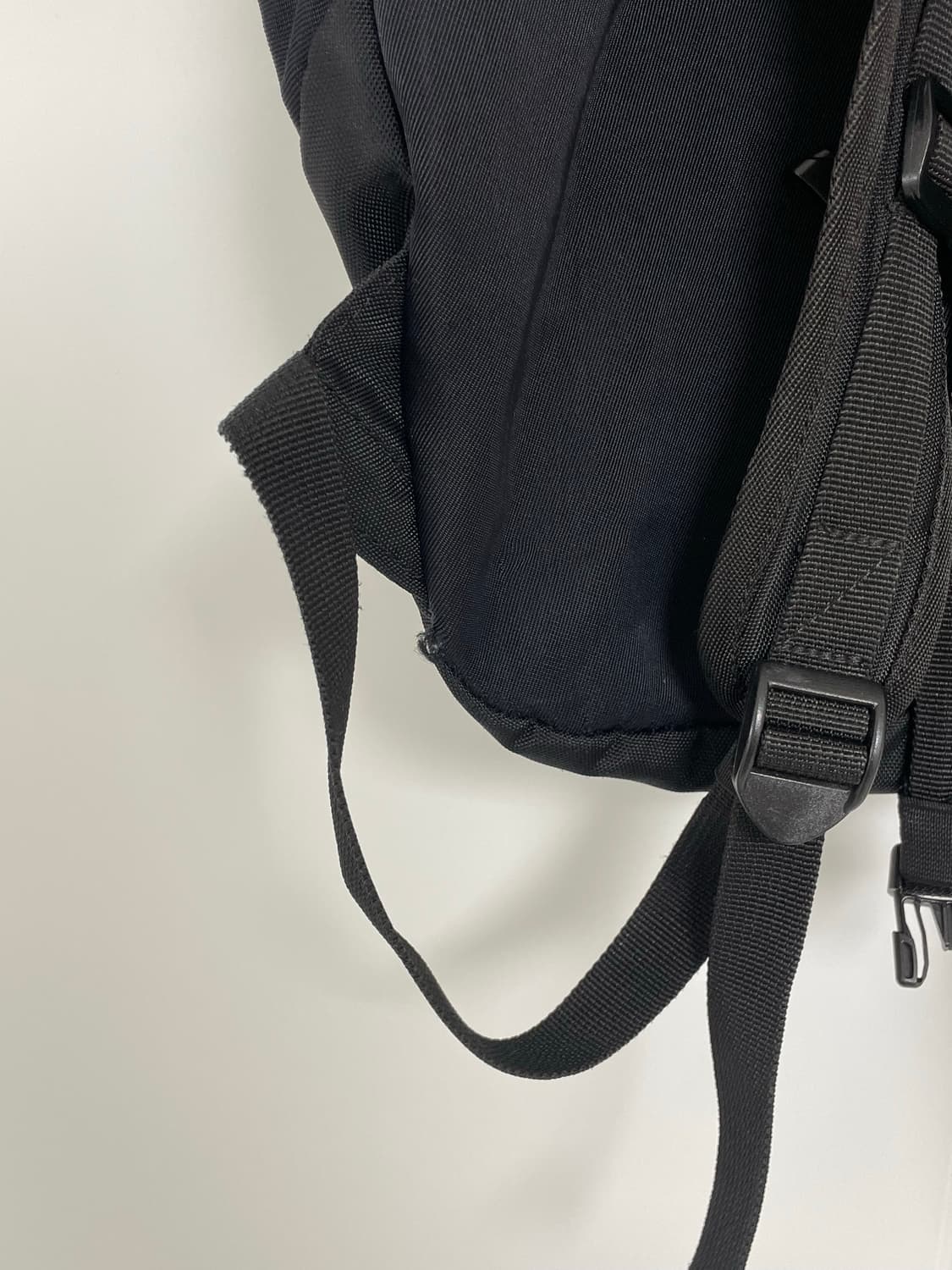 미스치프 롬버스 백팩 블랙 상품이미지4