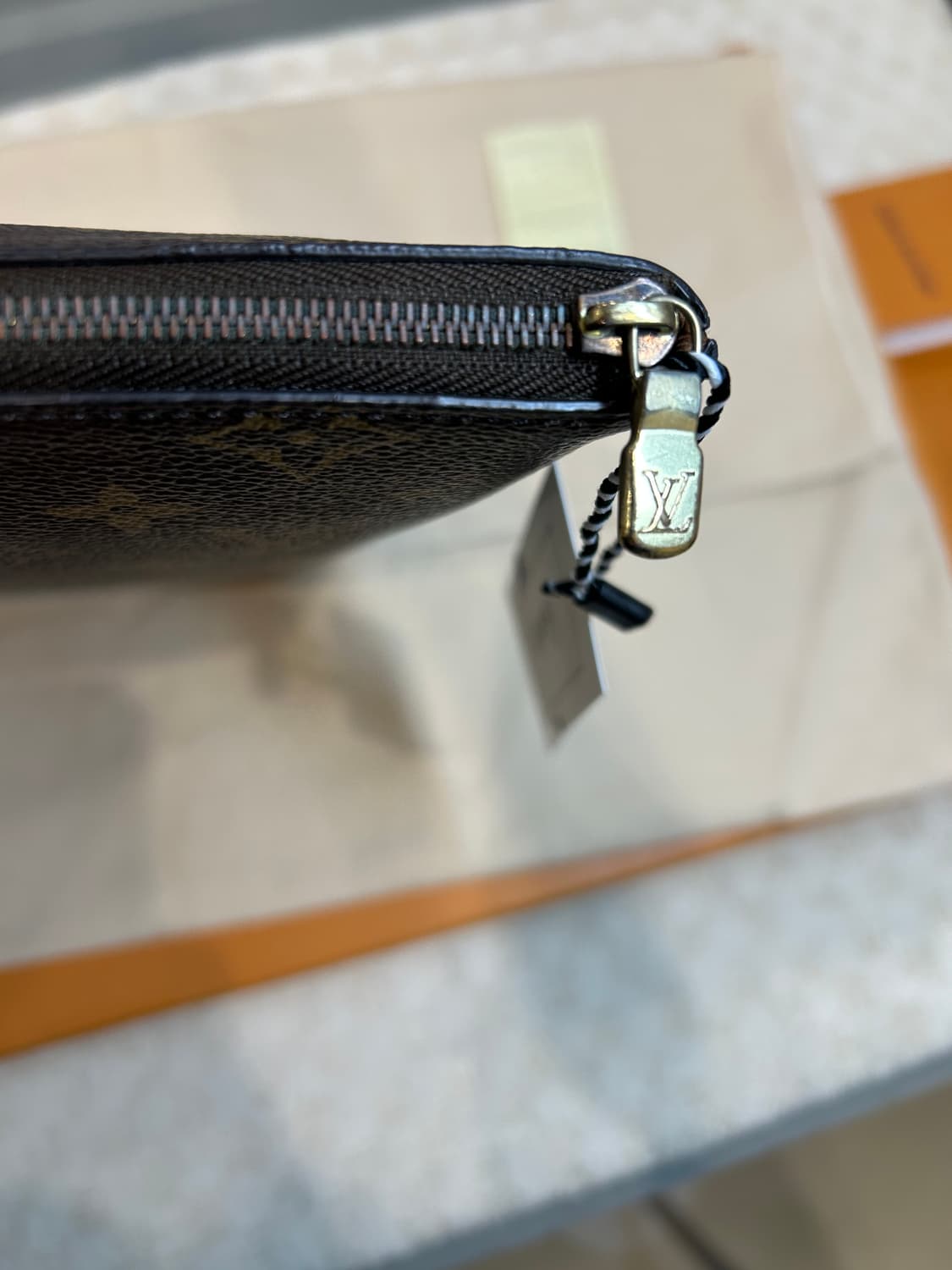 [정품/중고] 루이비통 에튀 보야주 클러치 상품이미지6