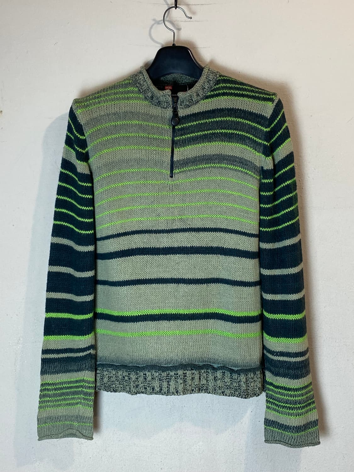 디젤 스트라이프 하프 집 니트 상품이미지1