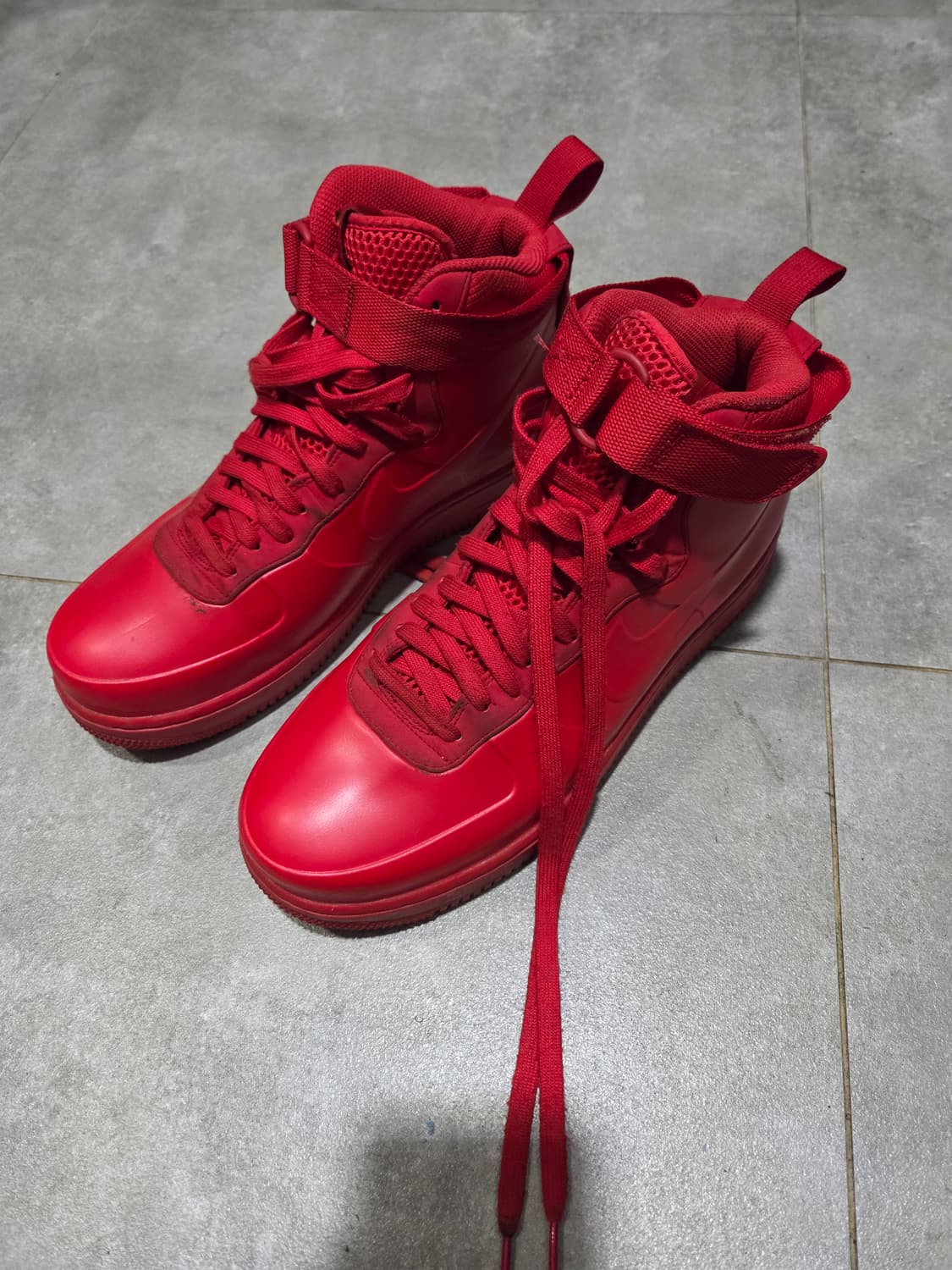 나이키 에어포스 1 폼포짓 레드 280 BV1172-600 상품이미지2