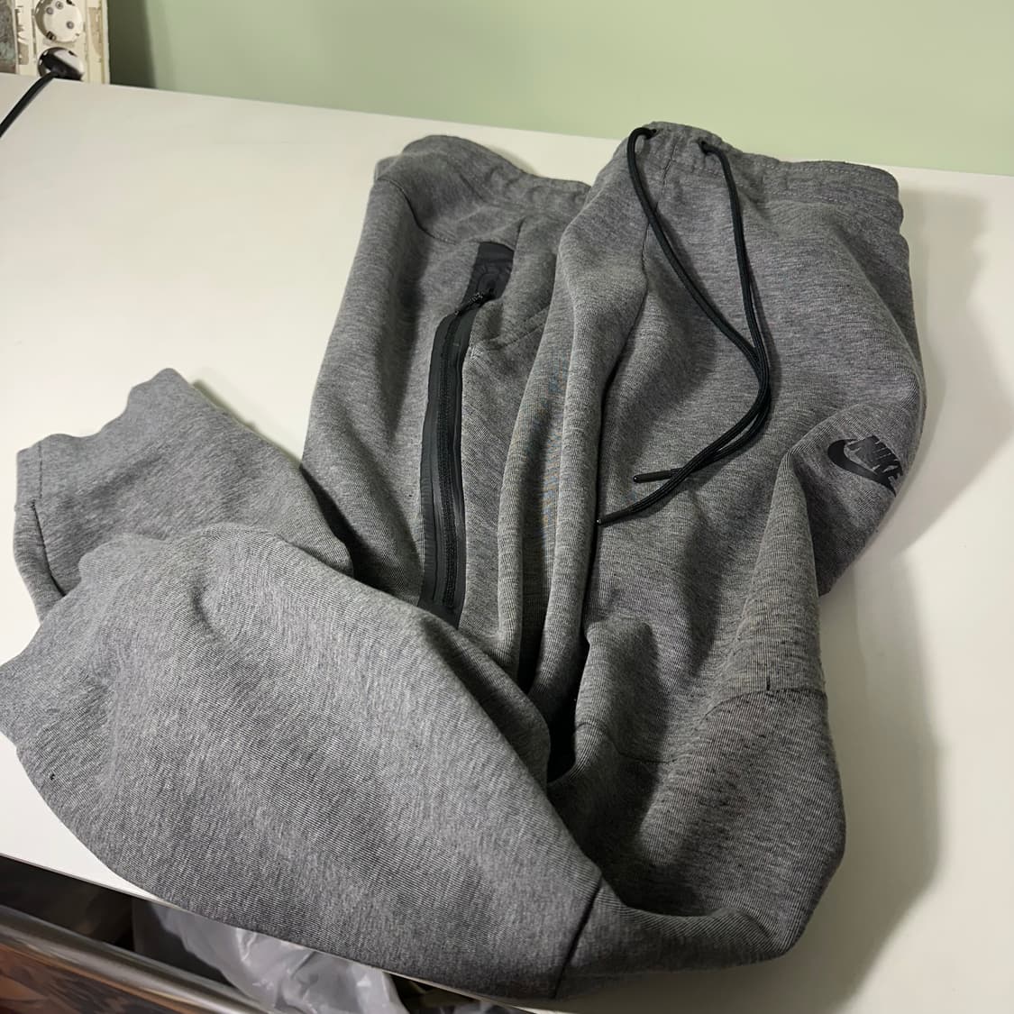 XXL 나이키 진그레이 레귤러핏 밴딩 테크팩 조거팬츠 상품이미지1