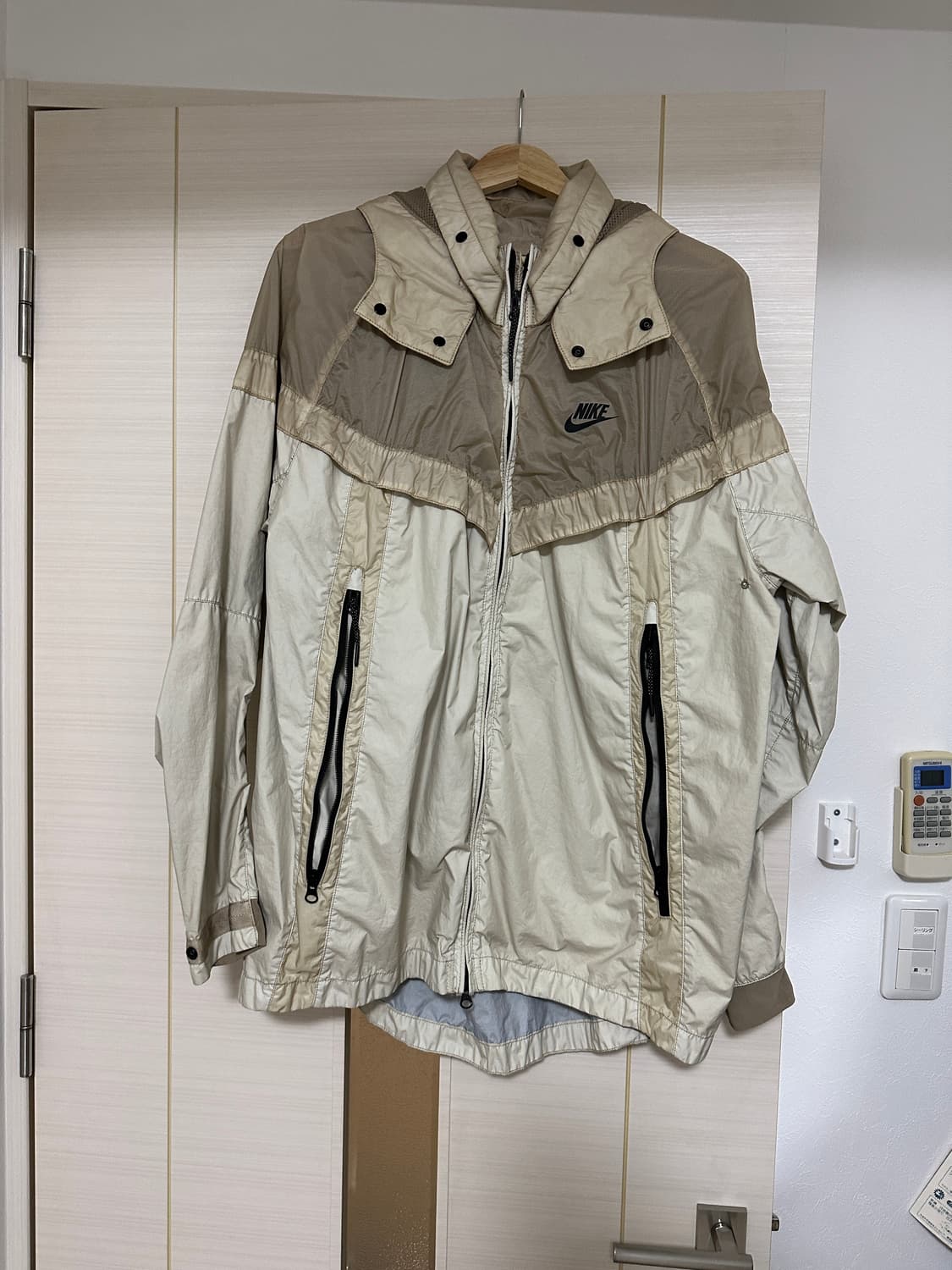 (L) 나이키 스톤아일랜드 윈드러너 베이지 상품이미지1