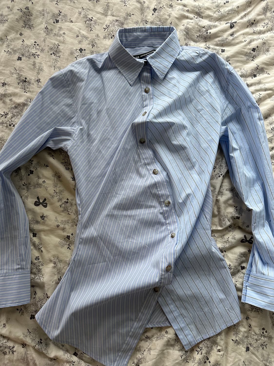 [L]앤더슨벨 트위스트 스트라이프 셔츠 블루 상품이미지6