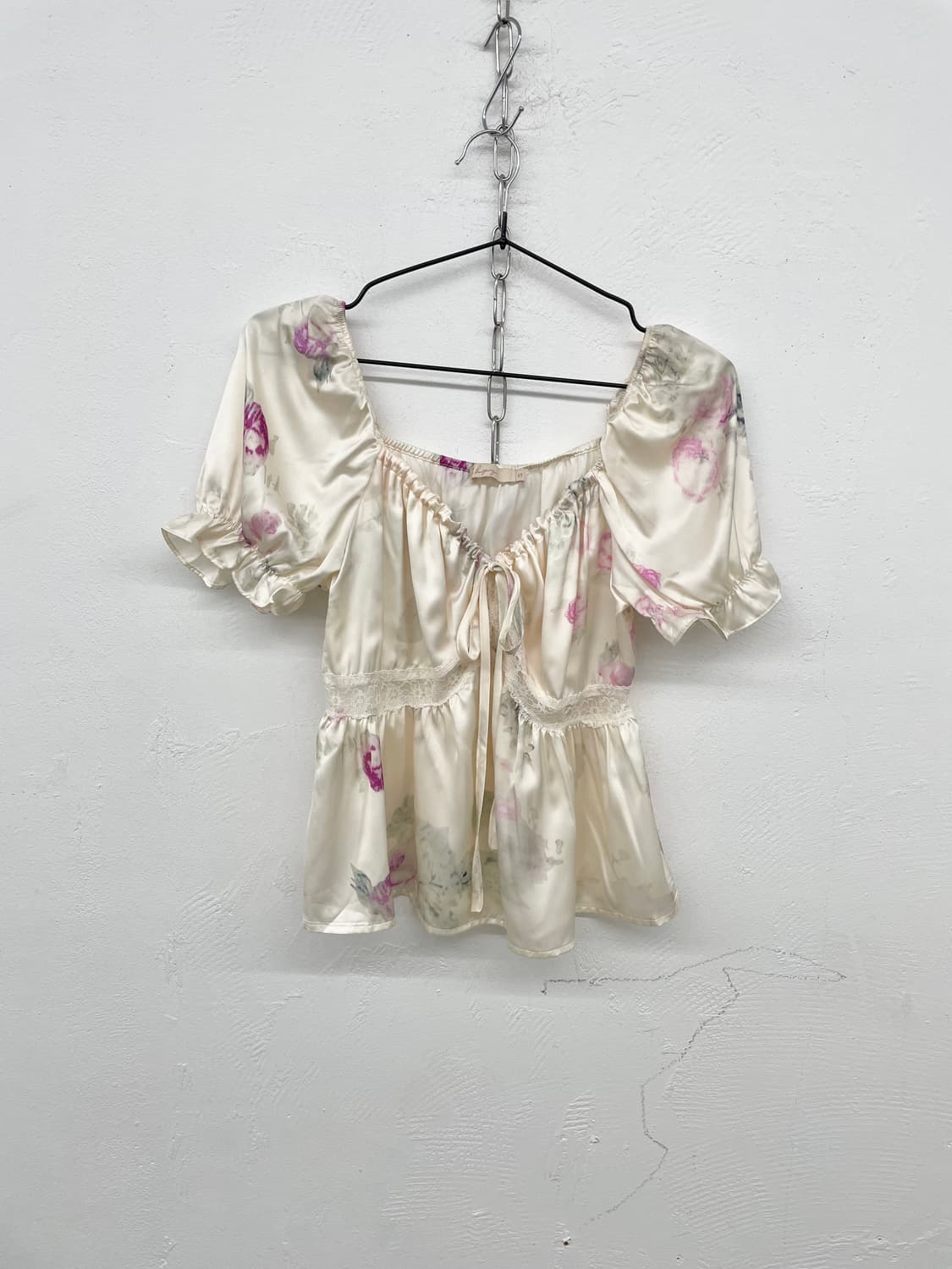 페어리 새틴 블라우스 상품이미지4