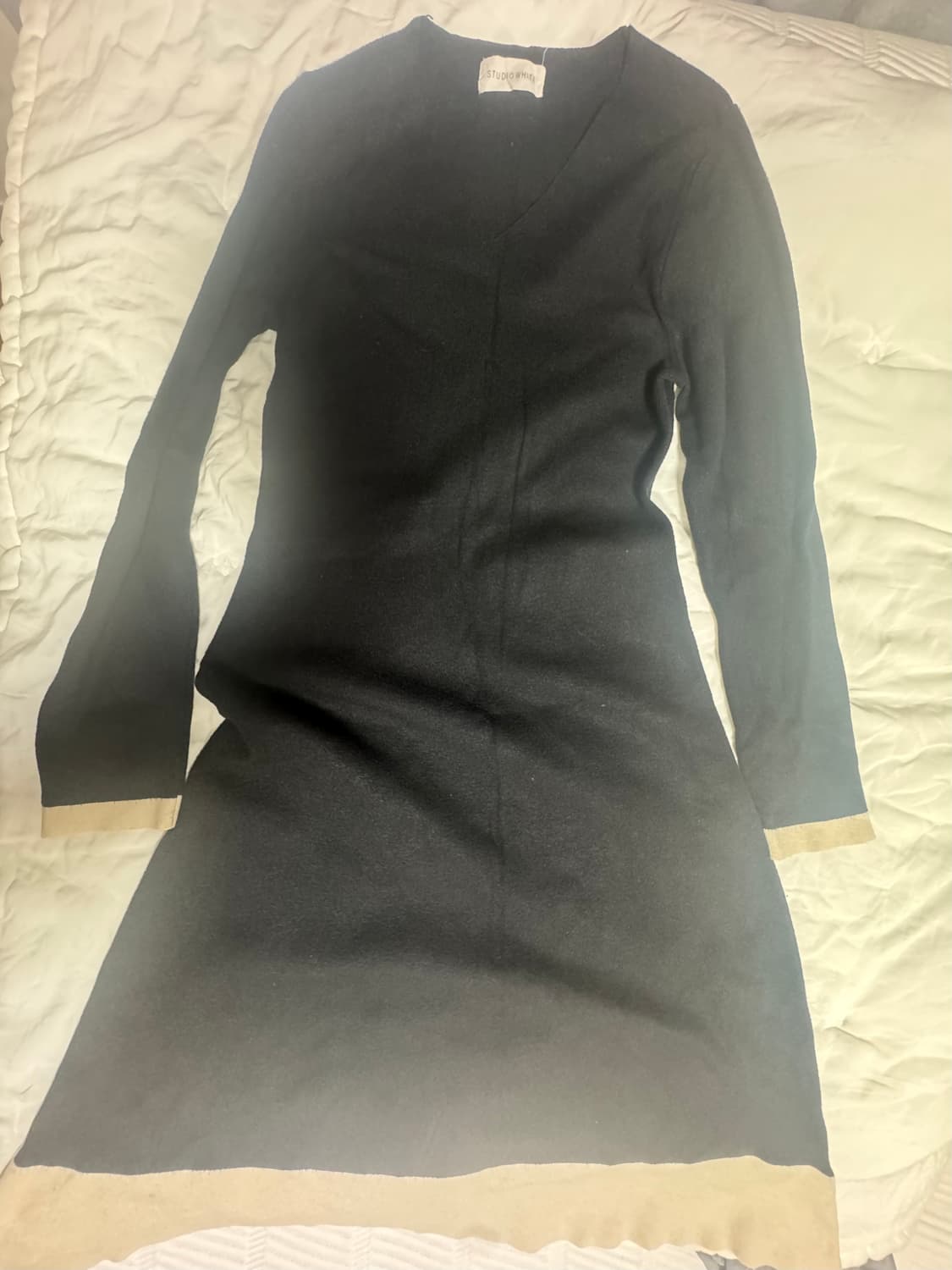 스튜디오 화이트 단정st 데일리 배색원피스 상품이미지1