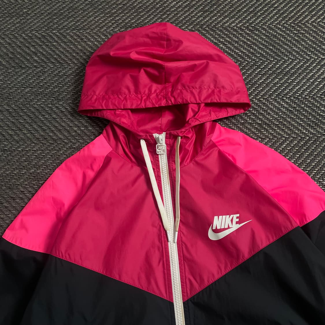 나이키 우먼스 윈드러너 러닝 바람막이o 4645 상품이미지4
