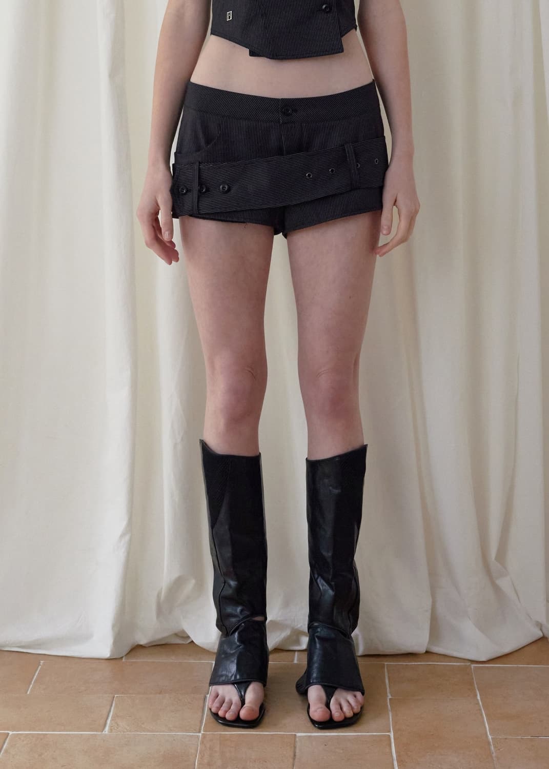 보헤미안서울 BELT DETAIL SHORTS 상품이미지2