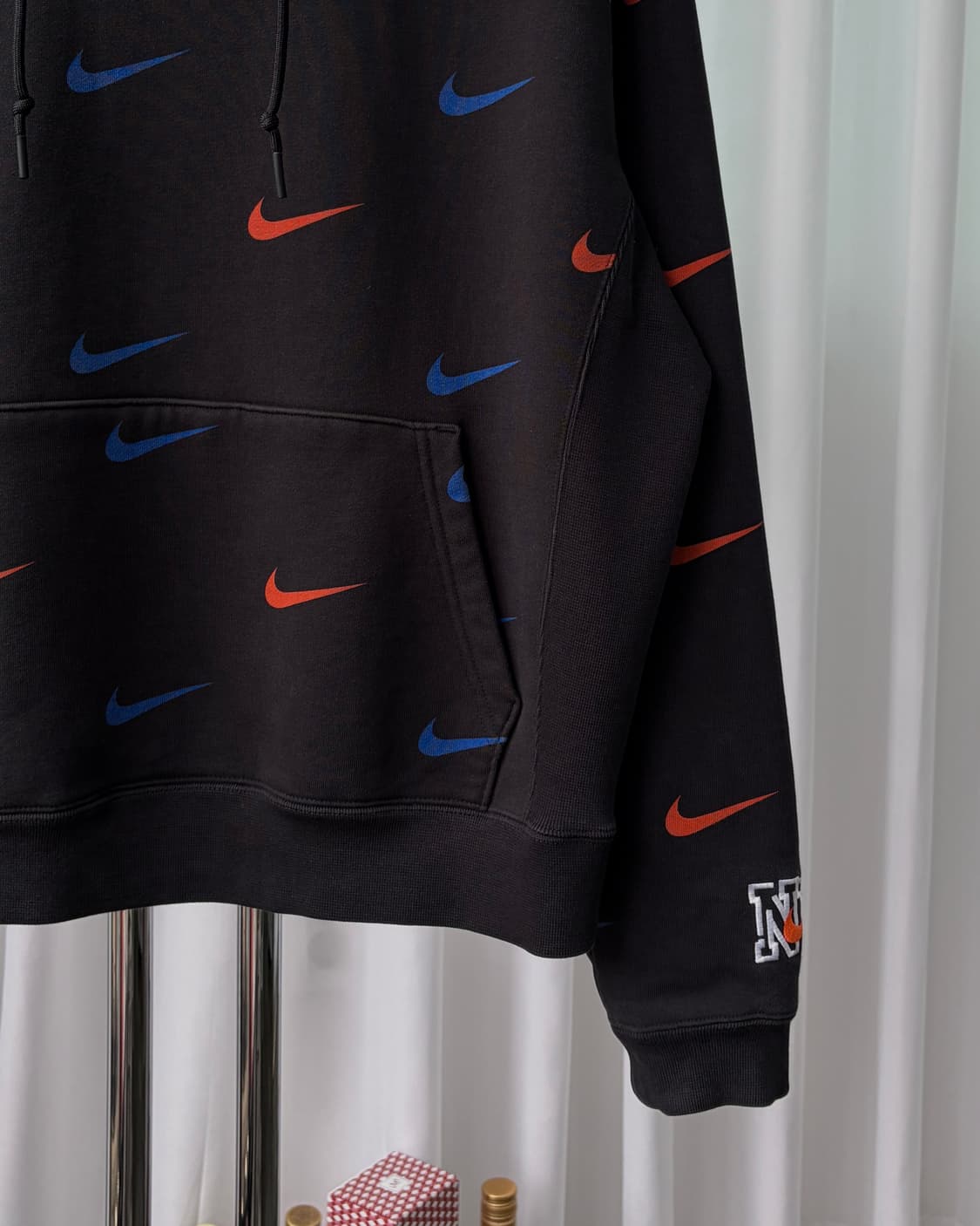 [L]나이키 x 키스 뉴욕 닉스 AOP 후드 상품이미지5