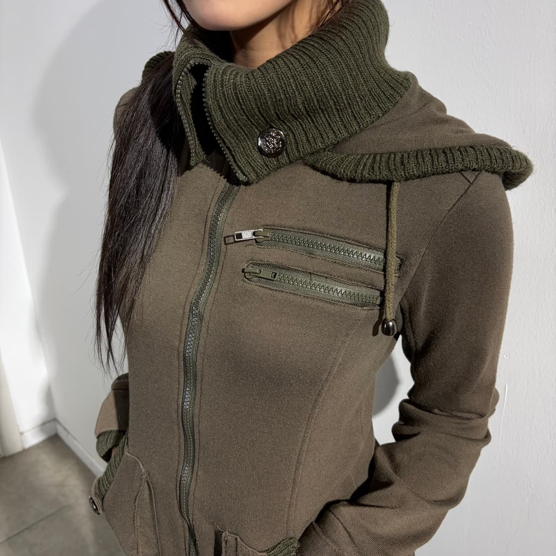 Livin alone  y2k 카키 니트 후드집업 상품이미지4