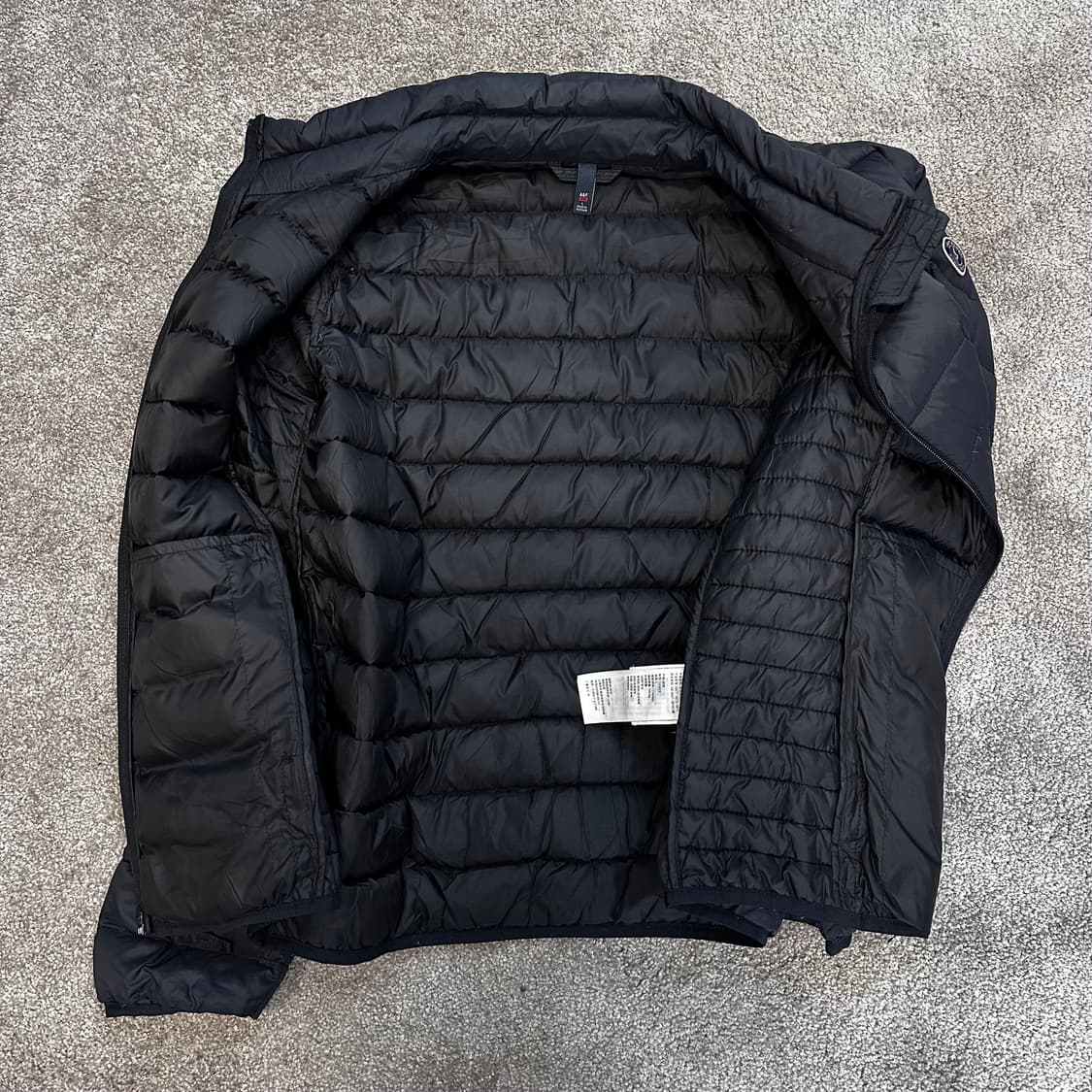 아베크롬비 블랙 덕다운 경량패딩L 상품이미지4