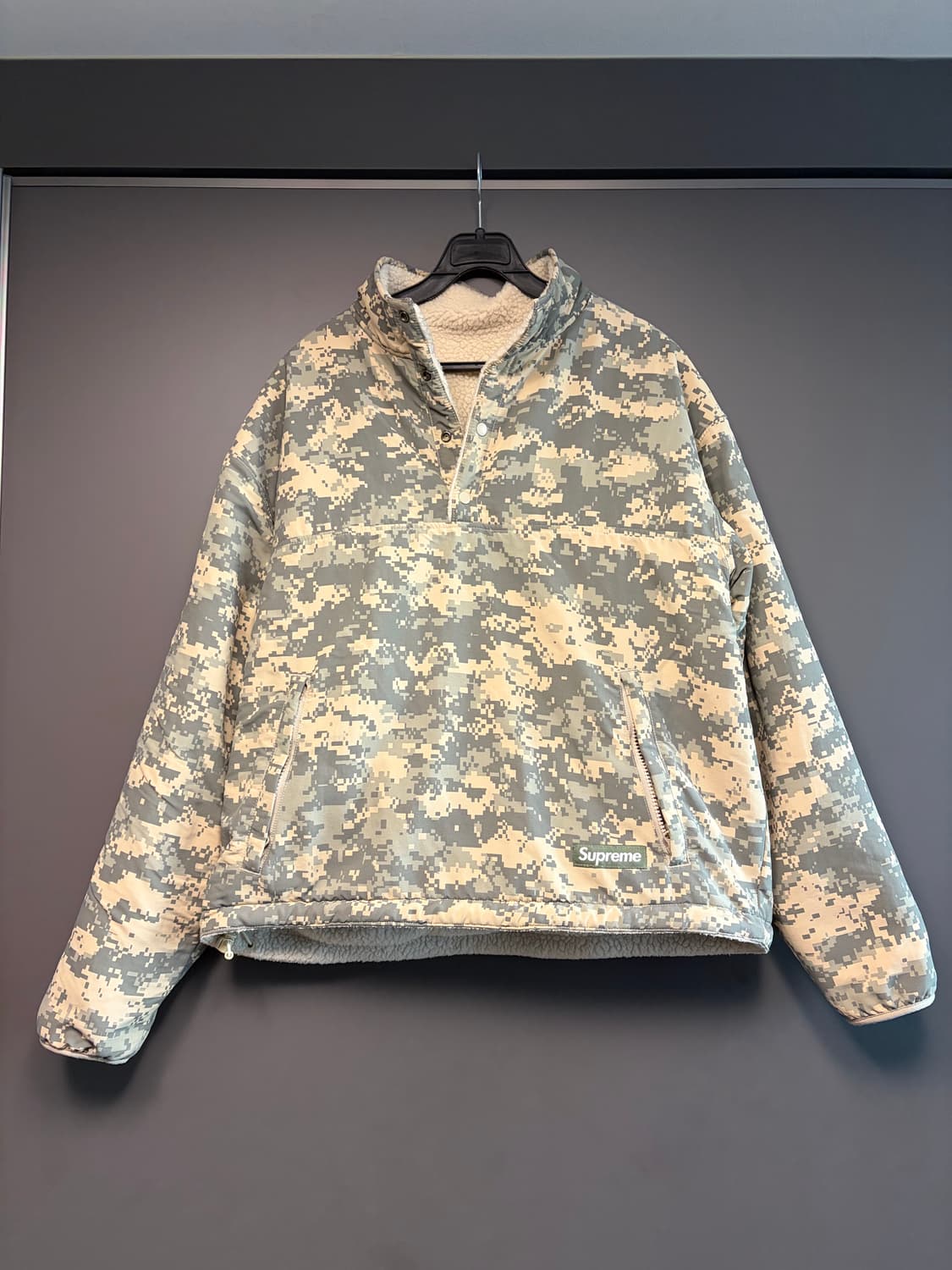 슈프림 풀오버 s사이즈 상품이미지1