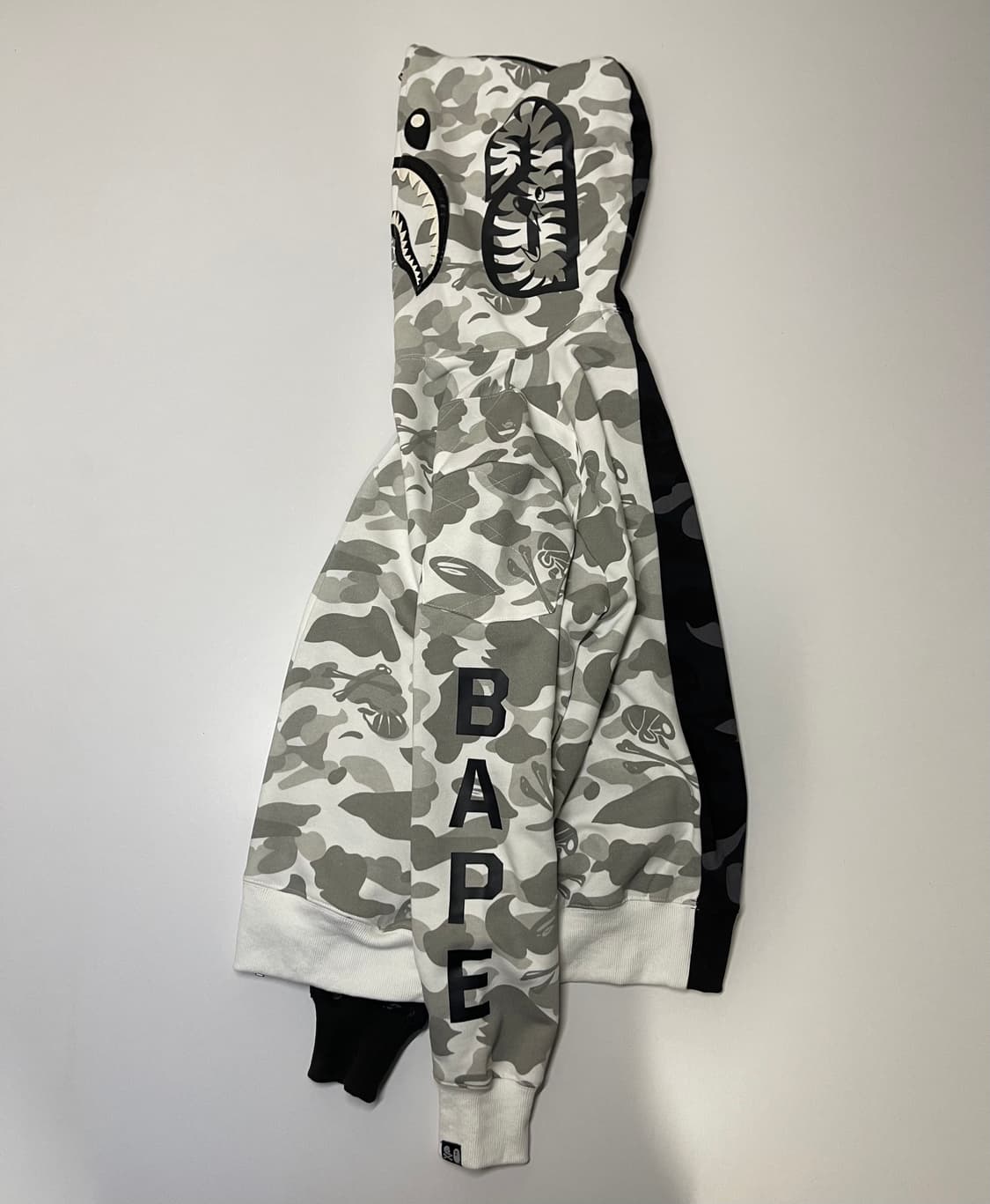 베이프 x NEIGHBORHOOD 반반 카모 샤크 후드집업 L-XL 상품이미지4