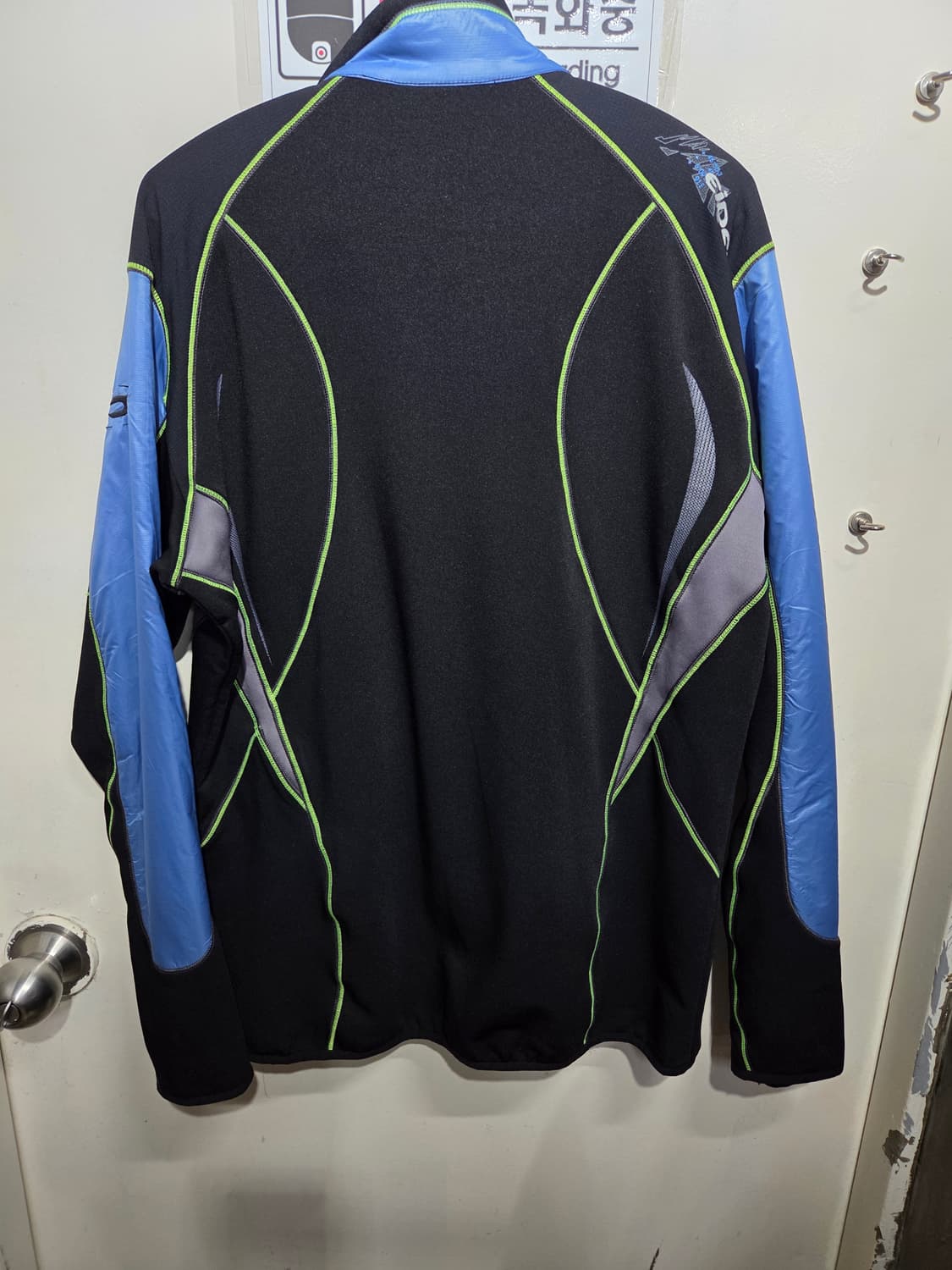 아이더 남성 바람막이 상품이미지2